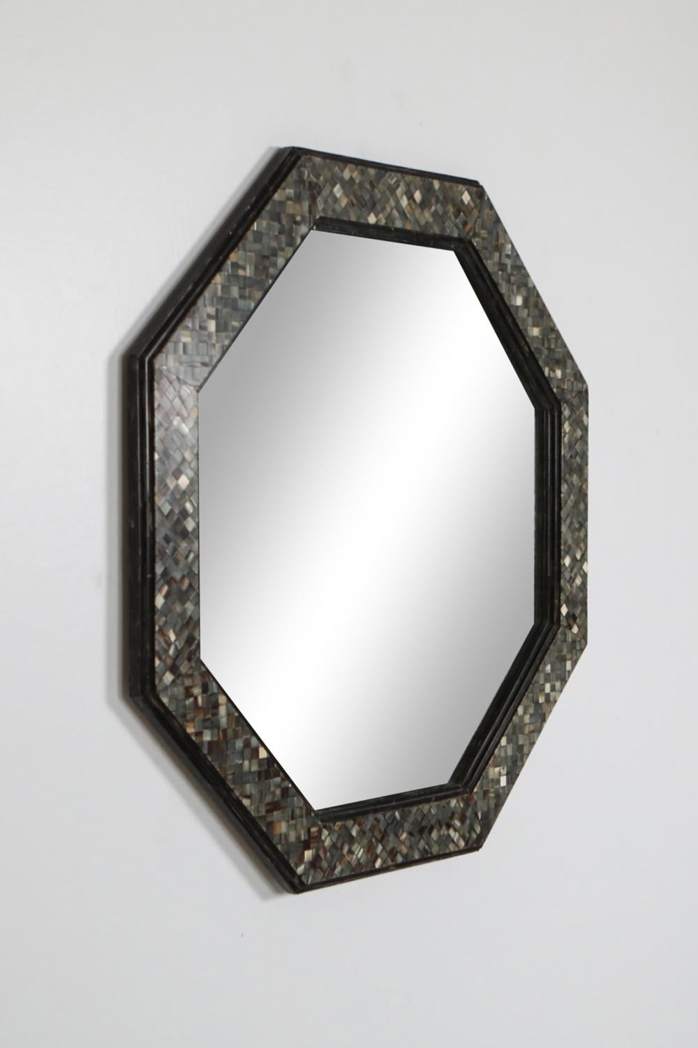 Achteckiger Spiegel aus Zelluloid-Mosaik (Holz) im Angebot