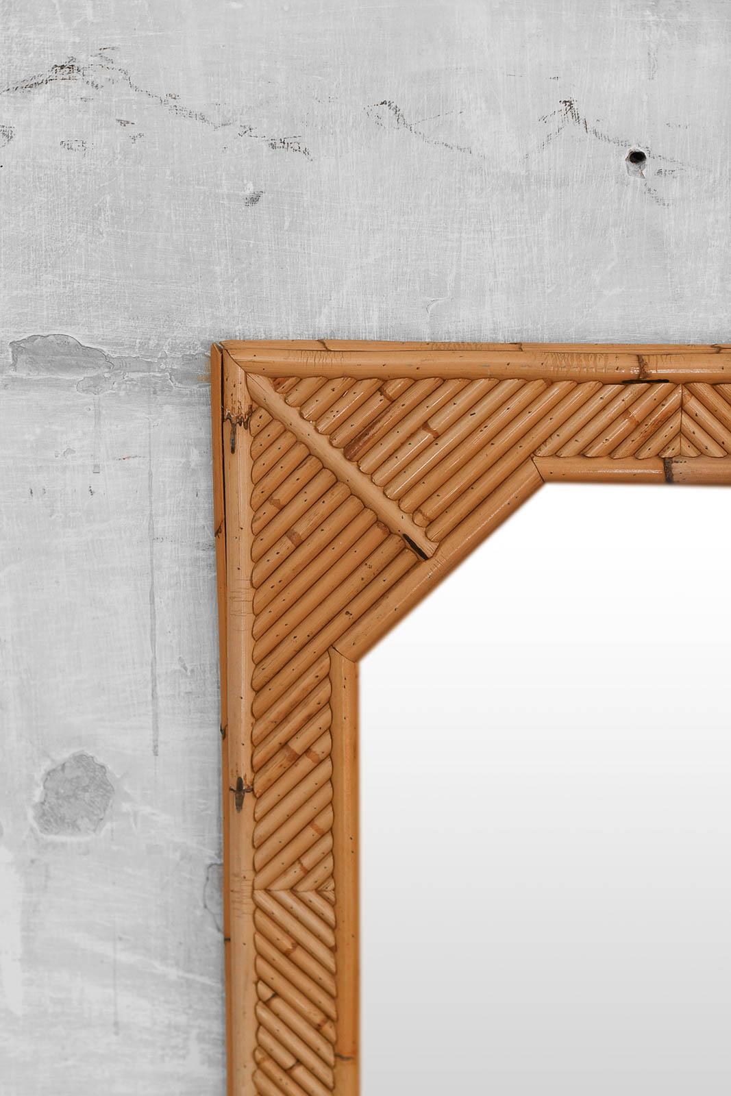 Miroir octogonal avec cadre rectangulaire en bambou aux motifs géométriques Bon état - En vente à Roma, RM