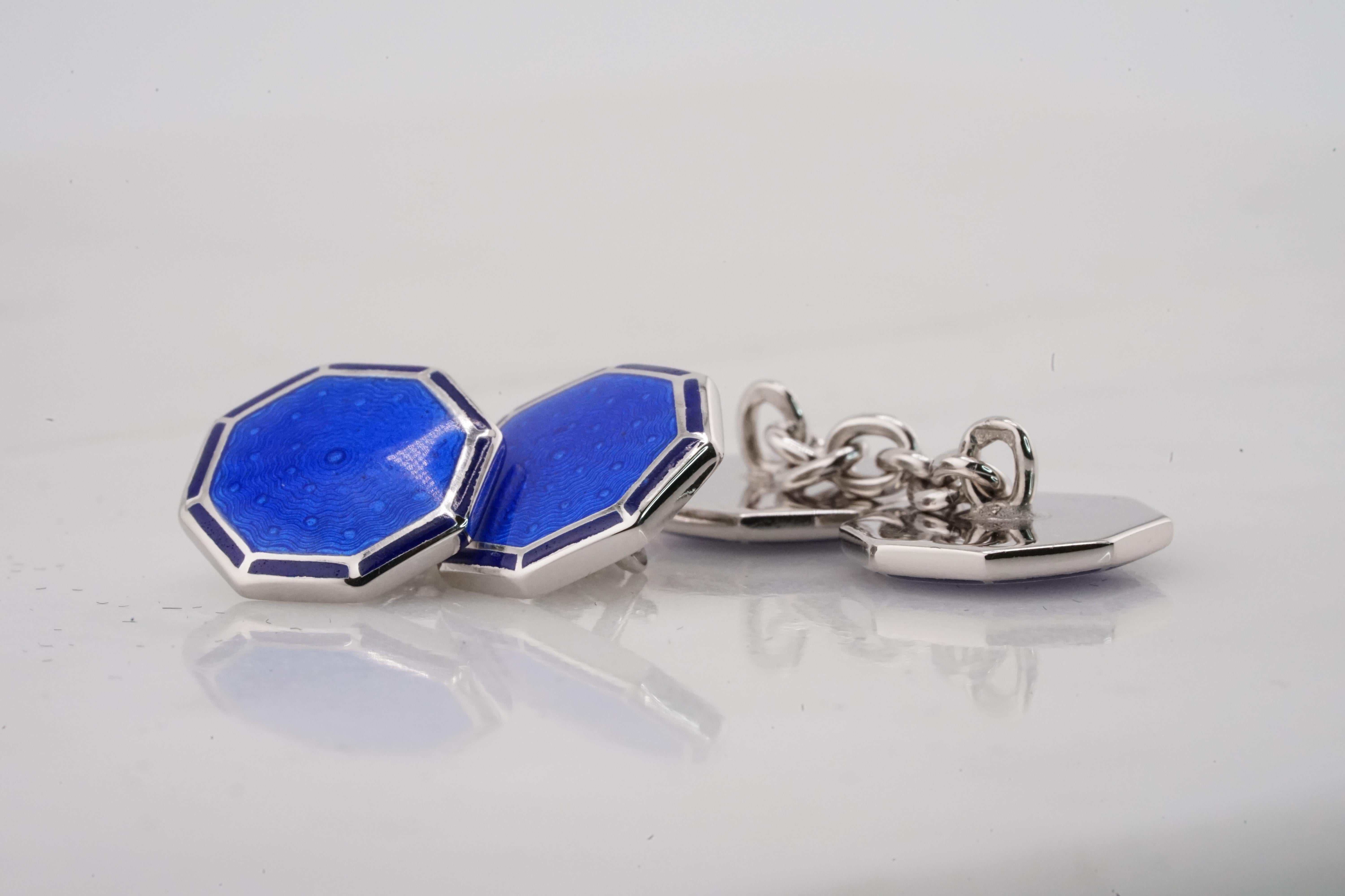Gemelos octogonales de plata de ley esmaltados en azul marino y verde con fondo redondeado Contemporáneo