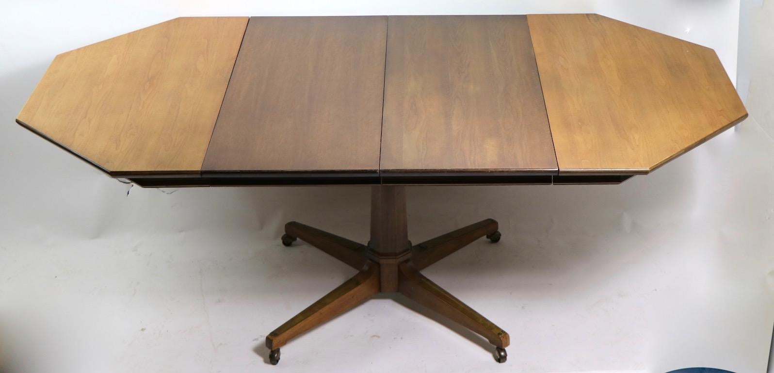 Octagonal Pedestal Dining Table with 2 Leaves Attributed to Kipp Stewart 2