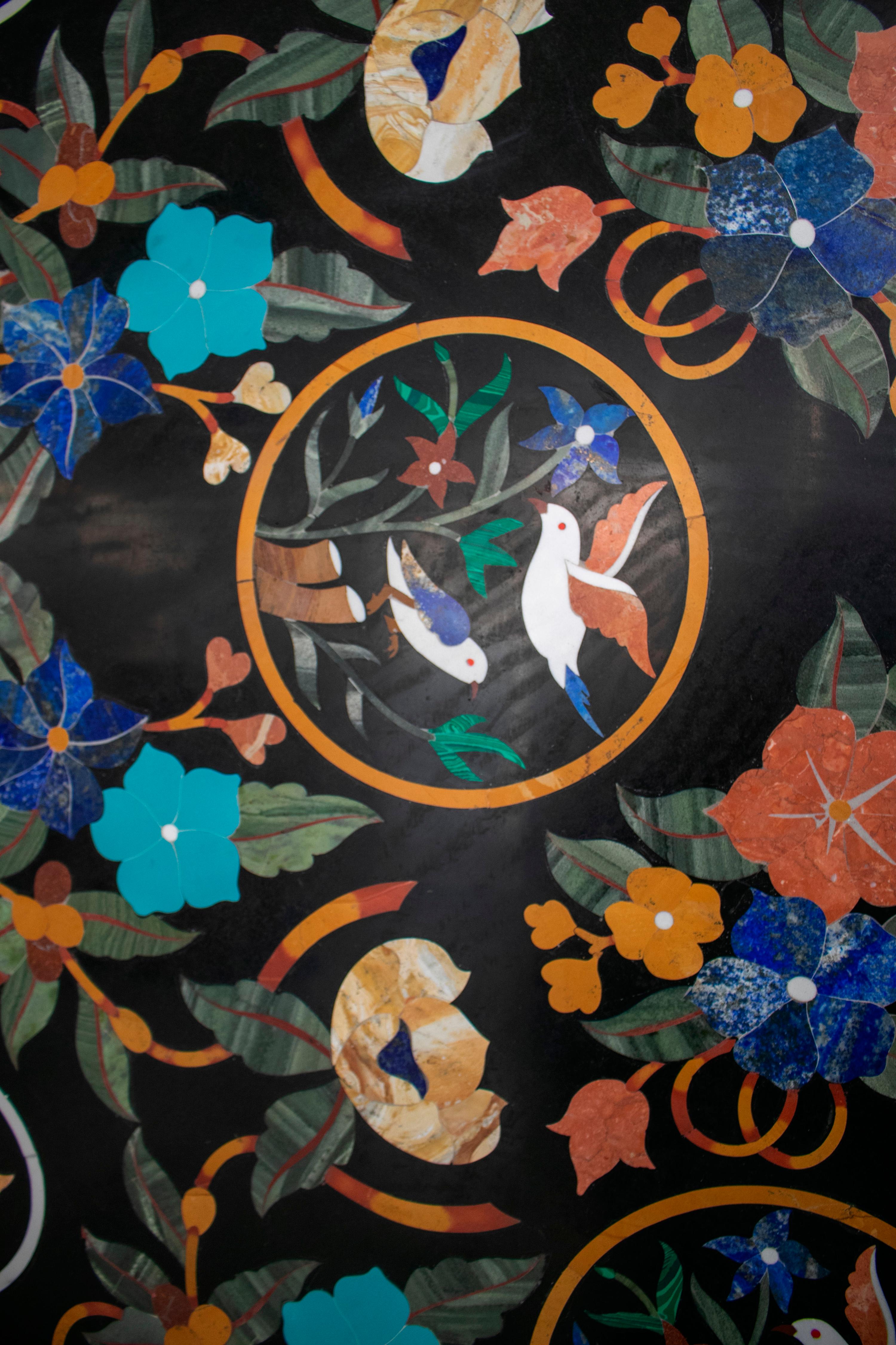 Octagonal Pietre Dure Marble Inlay Mosaic Table Top with Lapis and Turquoise For Sale 5