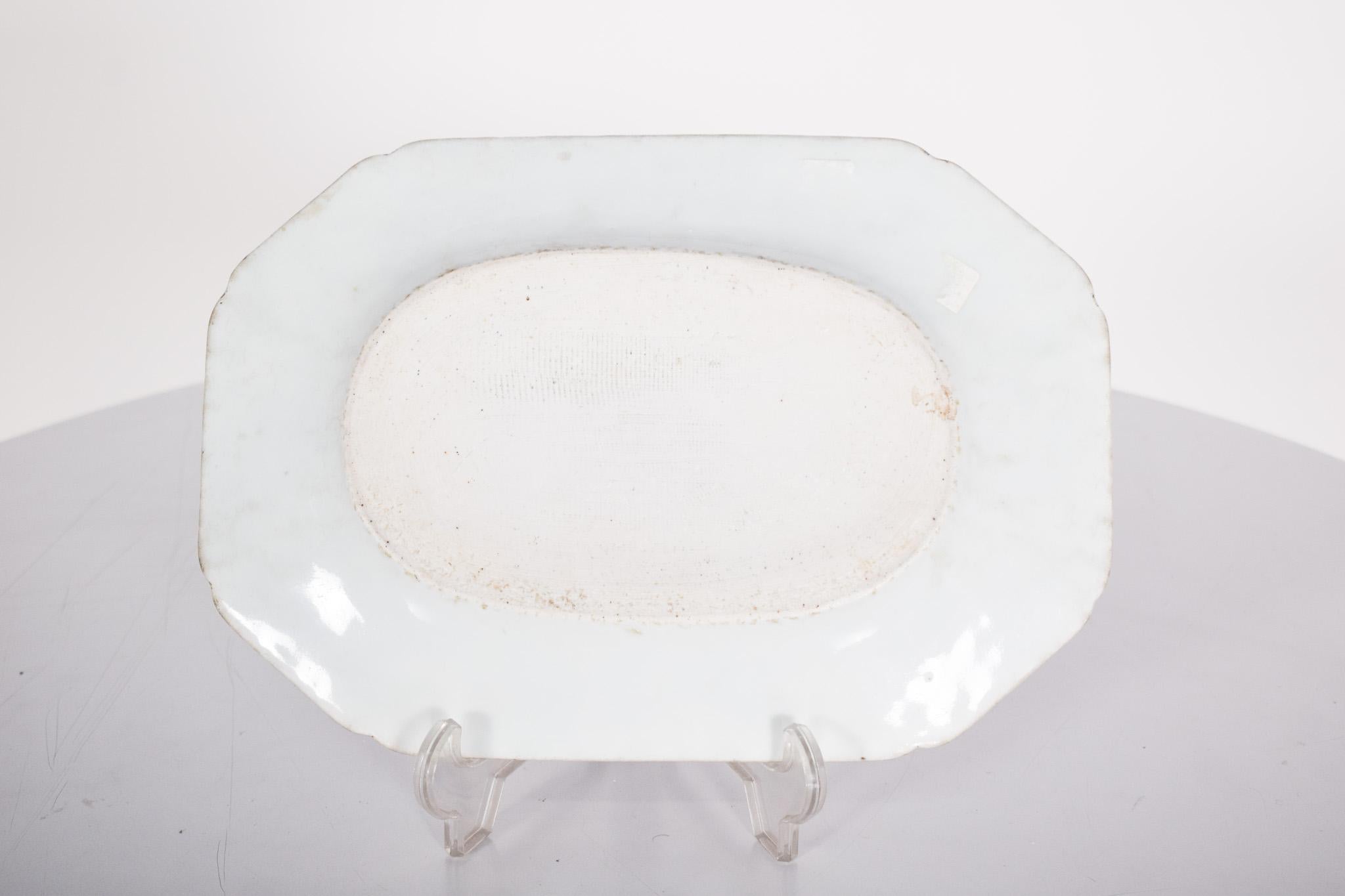 XVIIIe siècle Plateau octogonal en porcelaine de Chine pour l'exportation en vente