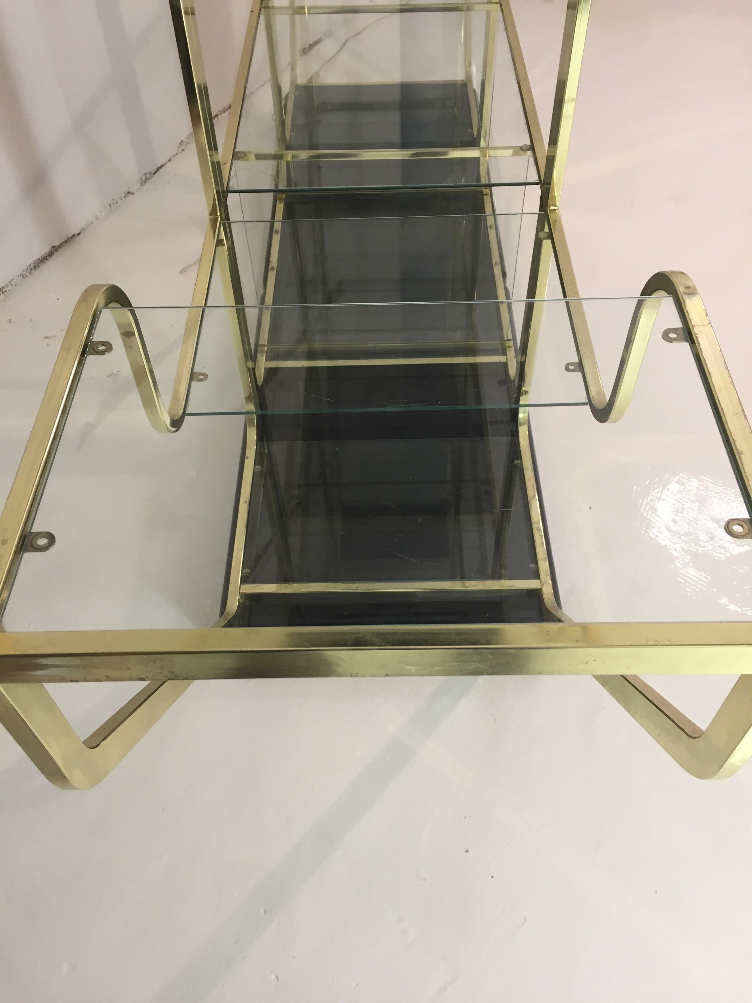 Octagonal Romeo Rega Étagère Brass Glass Lacquered Display Unit 1970s Regency In Good Condition For Sale In London, GB