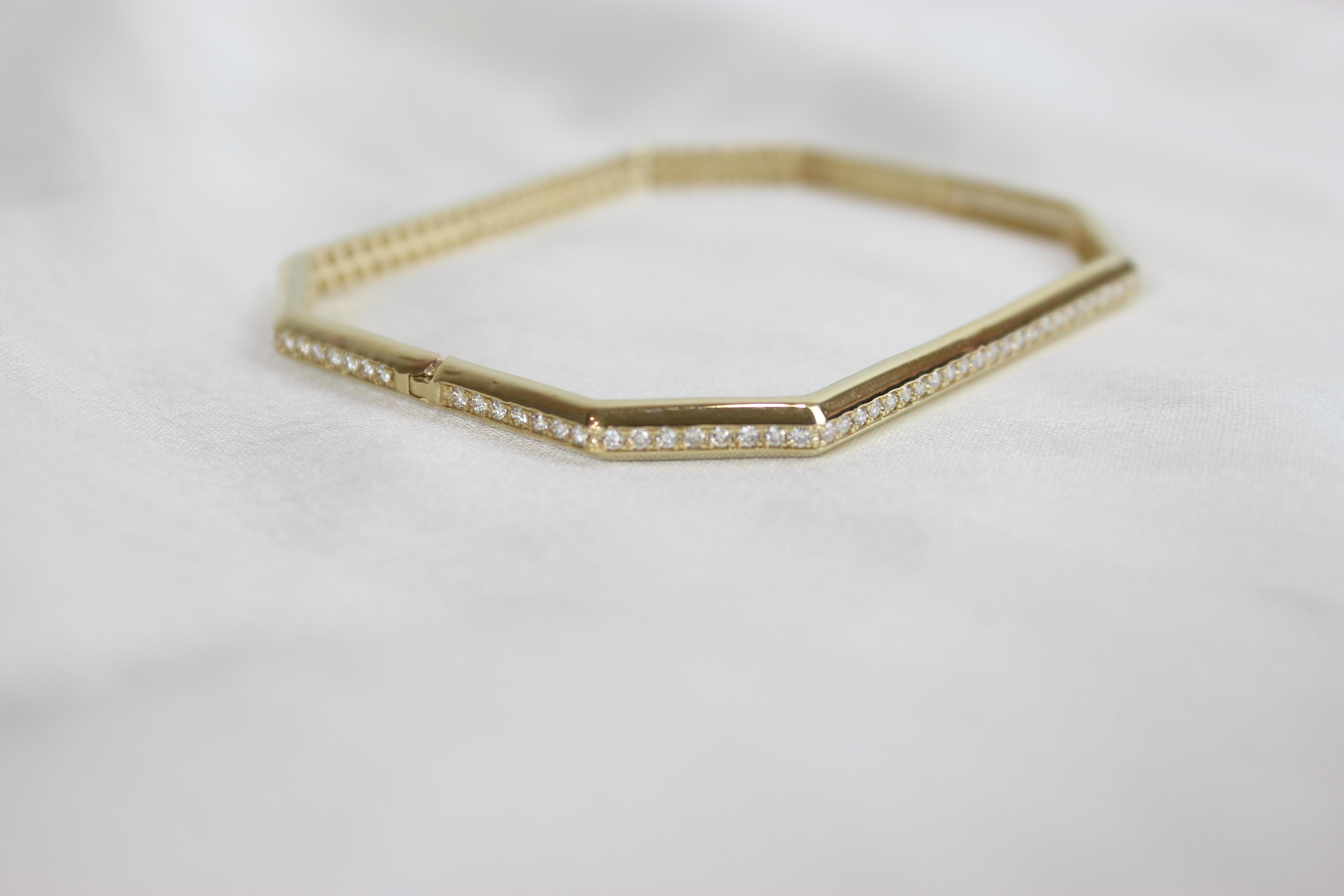 Octagonal Shape Bangle Bracelet Set in 18k Solid Gold For Sale 4