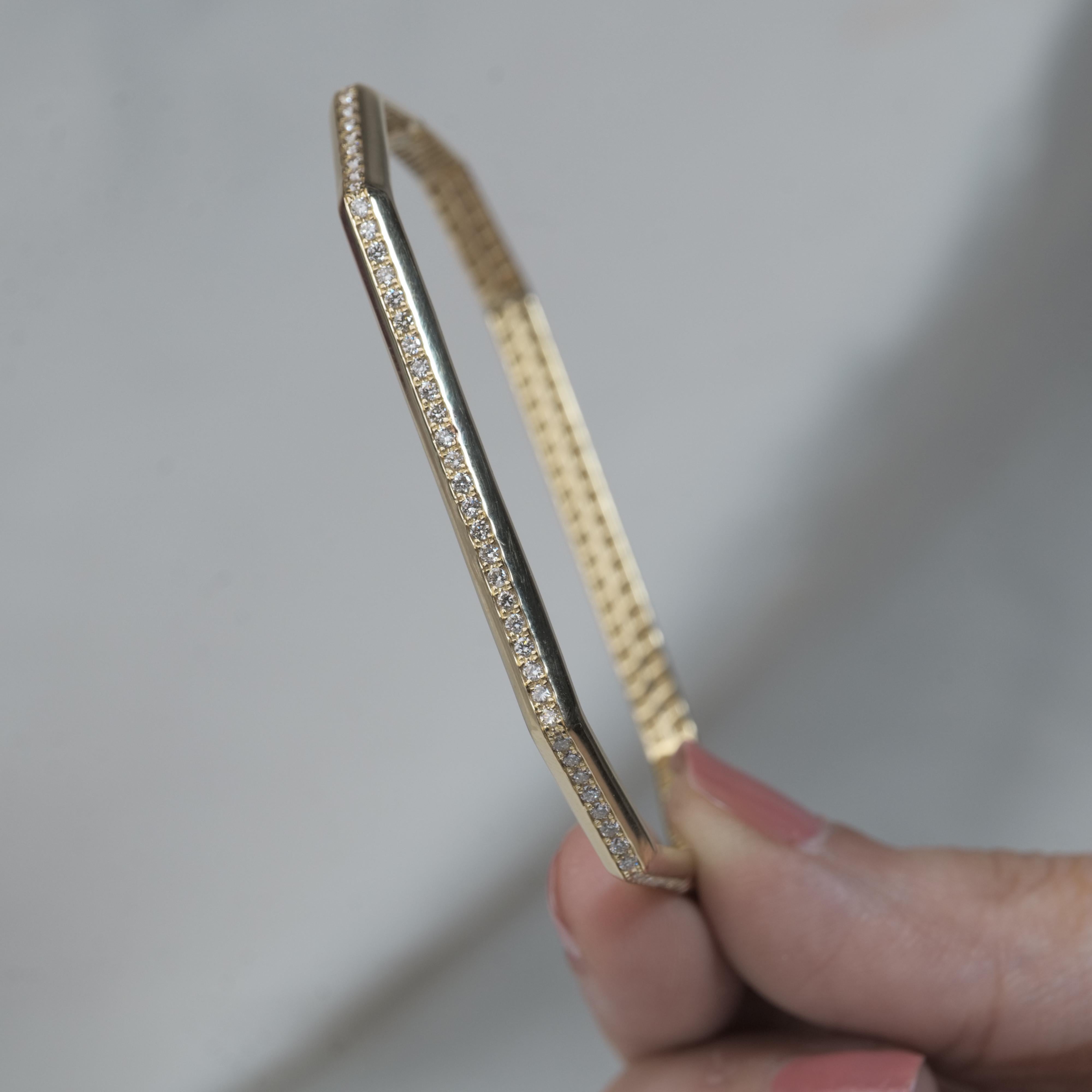 Octagonal Shape Bangle Bracelet Set in 18k Solid Gold For Sale 6