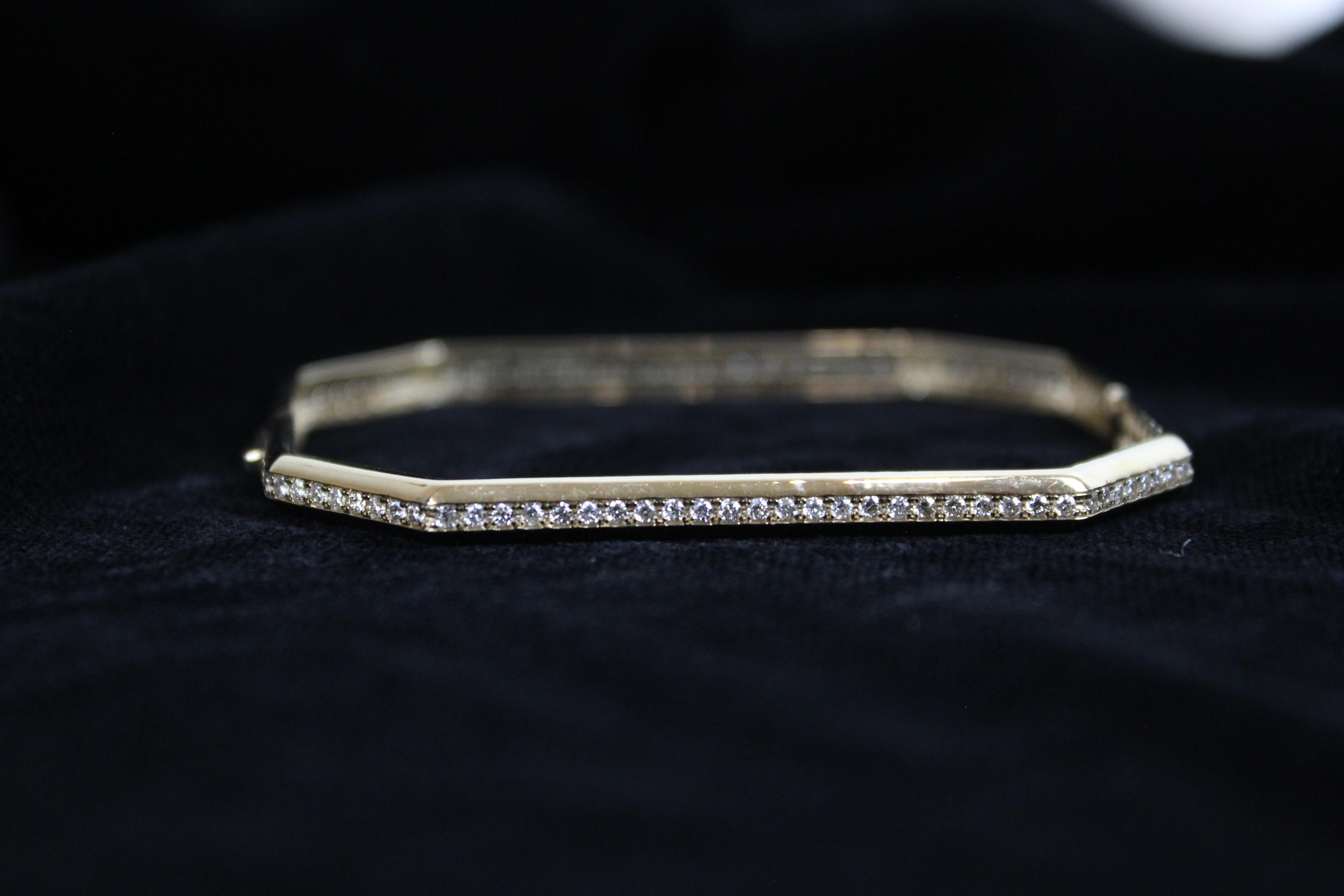 Women's Octagonal Shape Bangle Bracelet Set in 18k Solid Gold For Sale