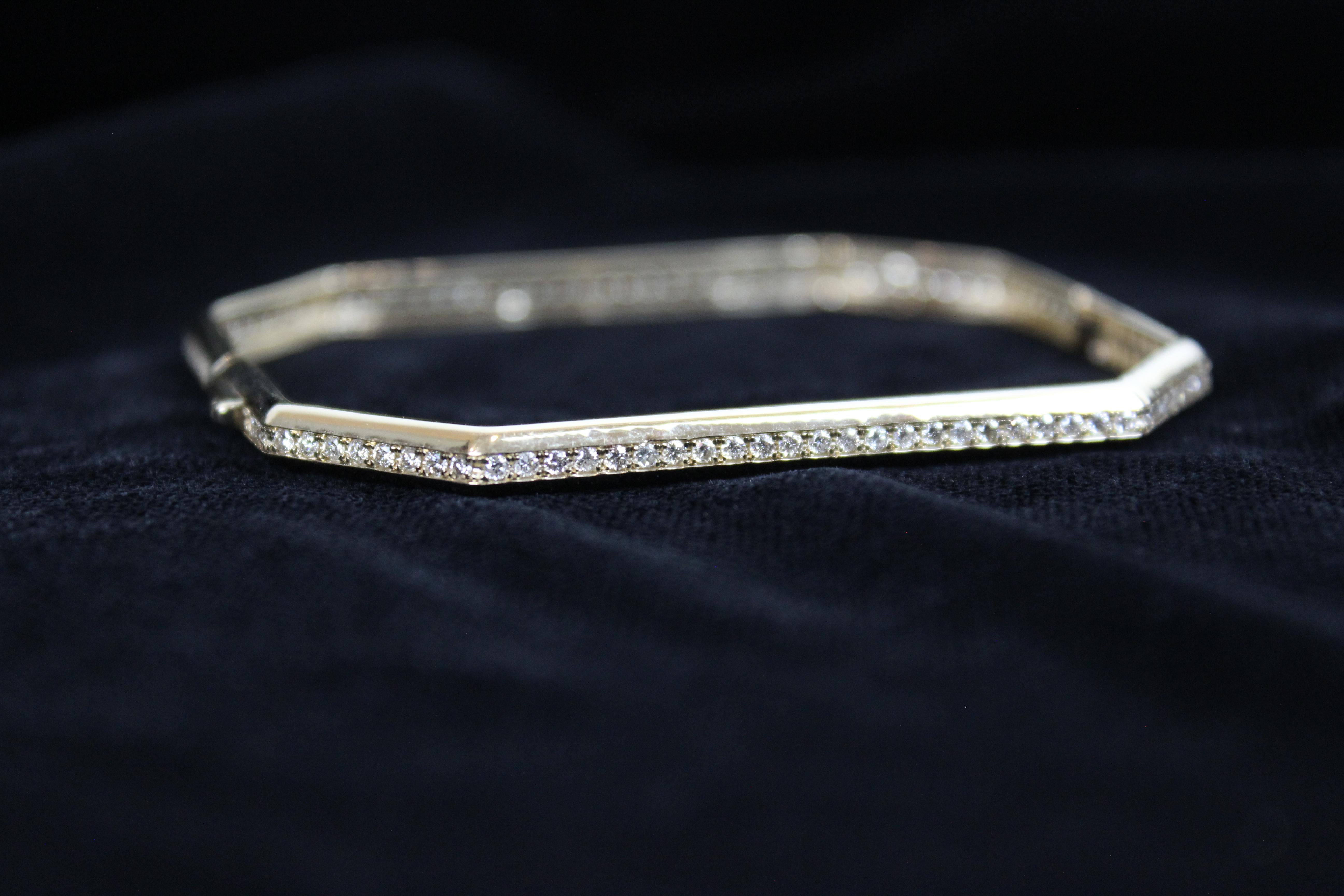 Octagonal Shape Bangle Bracelet Set in 18k Solid Gold For Sale 1