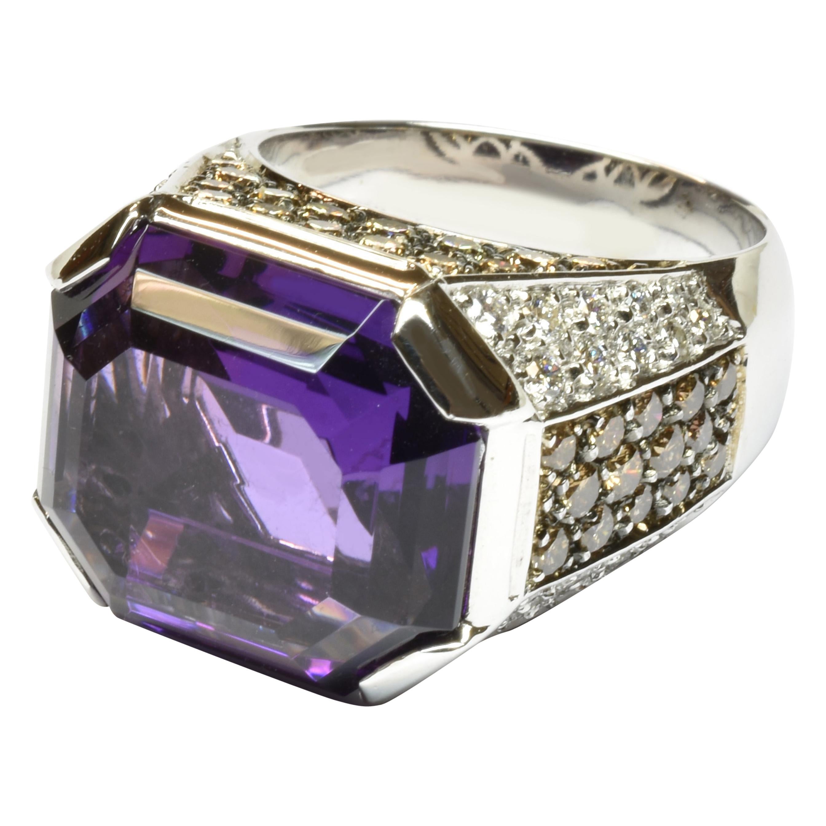 Octagonal Shaped Amethyst and Diamonds Gold Ring Made in Italy