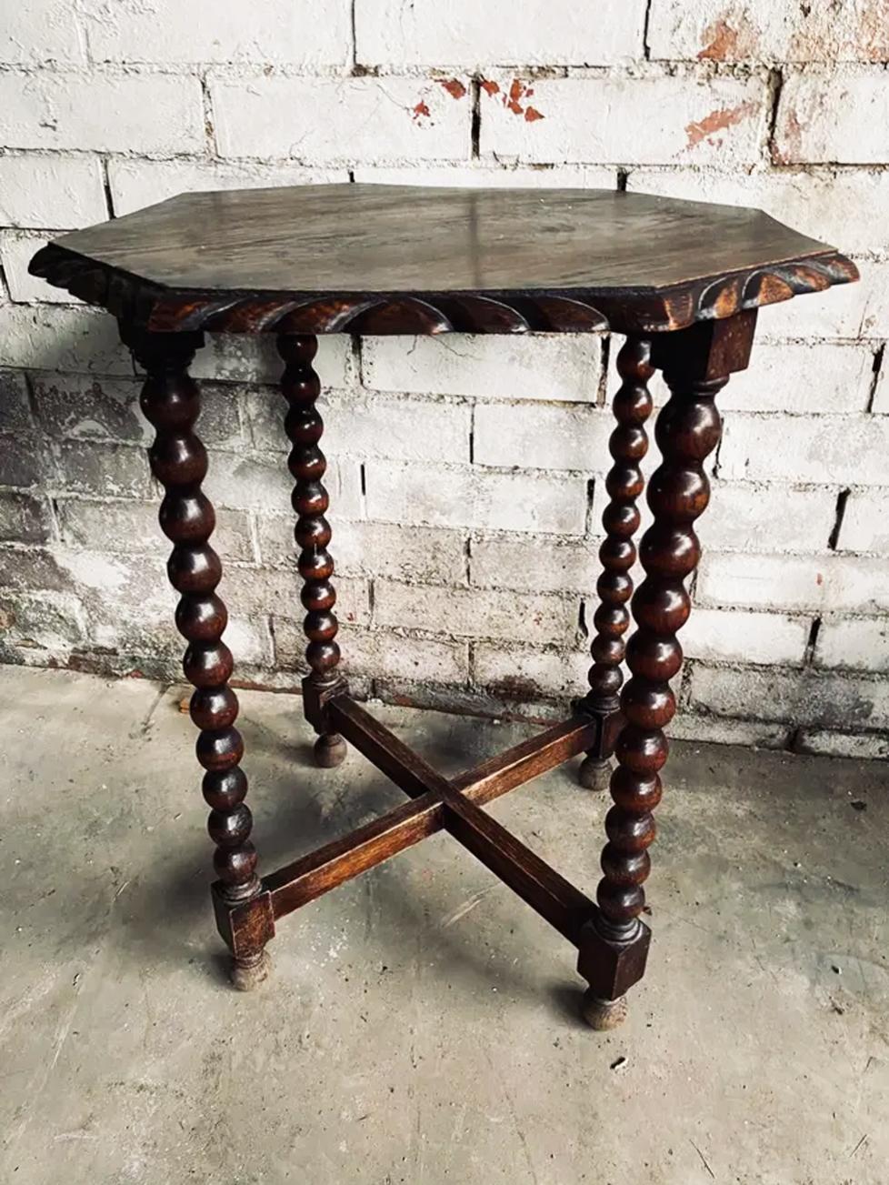 Renaissance Revival Octagonal Side Table Bobbin Turned Legs, Late 19th Century
