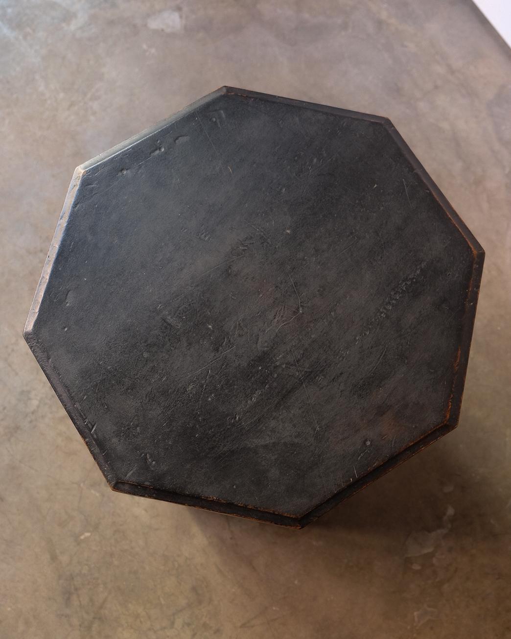 Octagonal Side Table In condizioni buone in vendita a New York, US