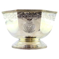 Octagonal silver bonbon box w/ Portuguese arms 
fleur-de-lys friezes