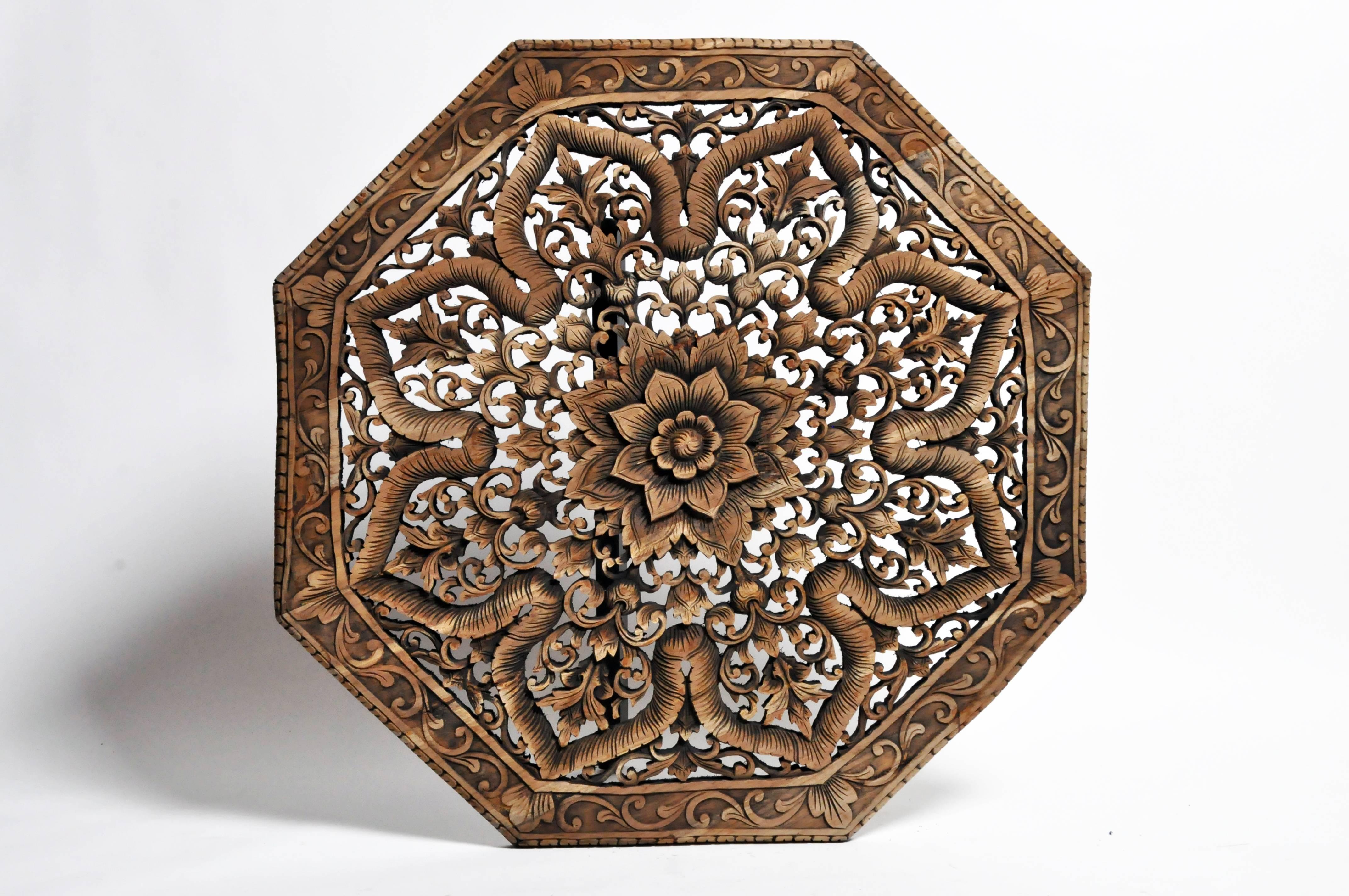 Octagonal Southeast Asian Carved Flower Panel In Good Condition In Chicago, IL
