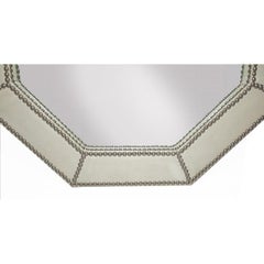 Achteckiger Spiegel mit Nieten