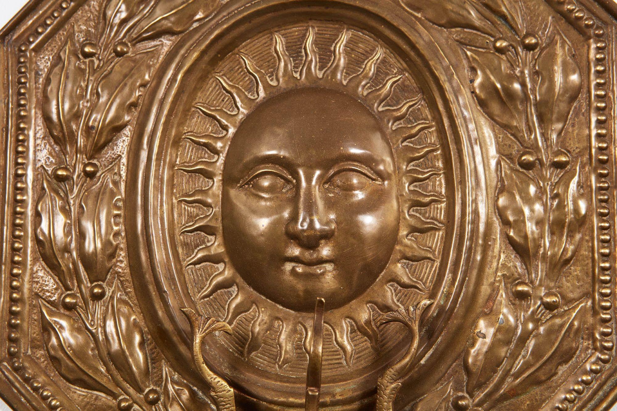 Achteckige Sonnen-Face-Wandleuchter (Frühes 20. Jahrhundert) im Angebot