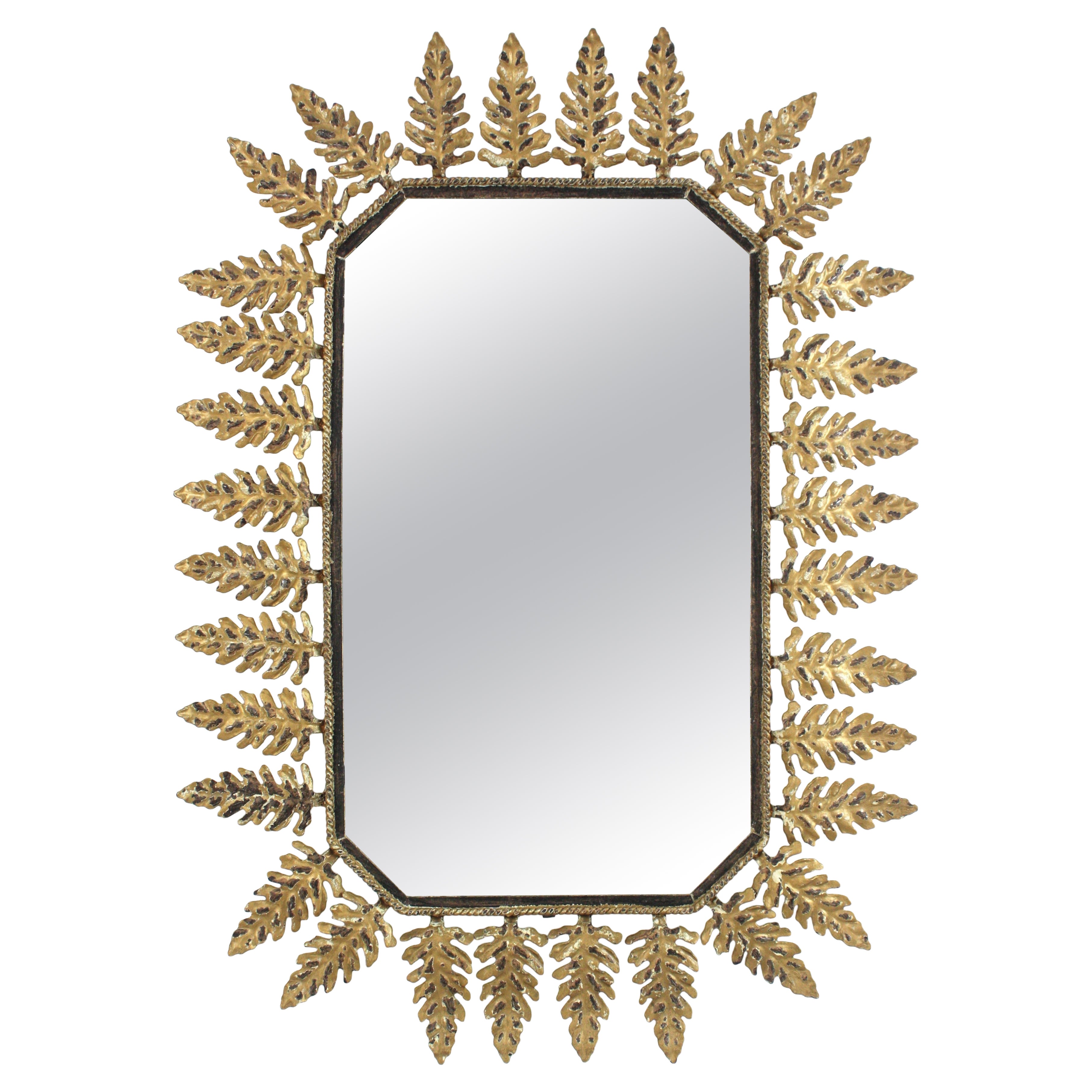 Miroir octogonal ensoleillé avec cadre de feuillage, métal doré de Parcel, années 1950 en vente
