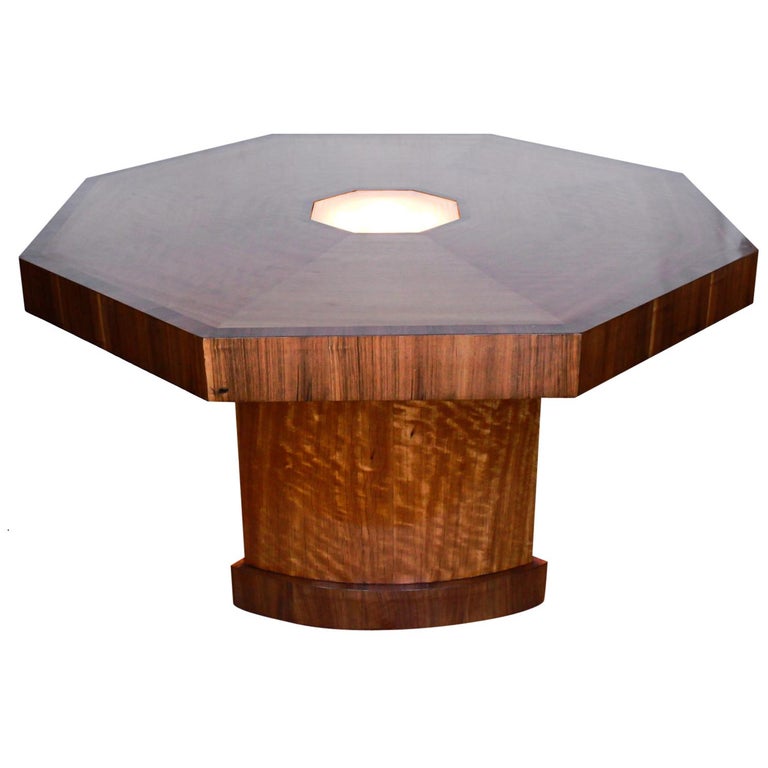 Art Deco Octagonal Centre or Dining Table Walnut and Satinwood Veneer Circa 1930 For Sale at 1stDibs