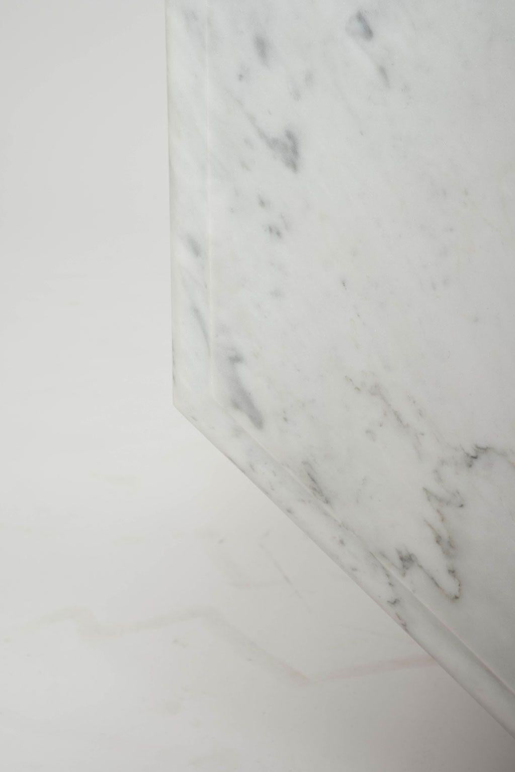Modern Octagonal Top Dining Table in Carrara Marble For Sale