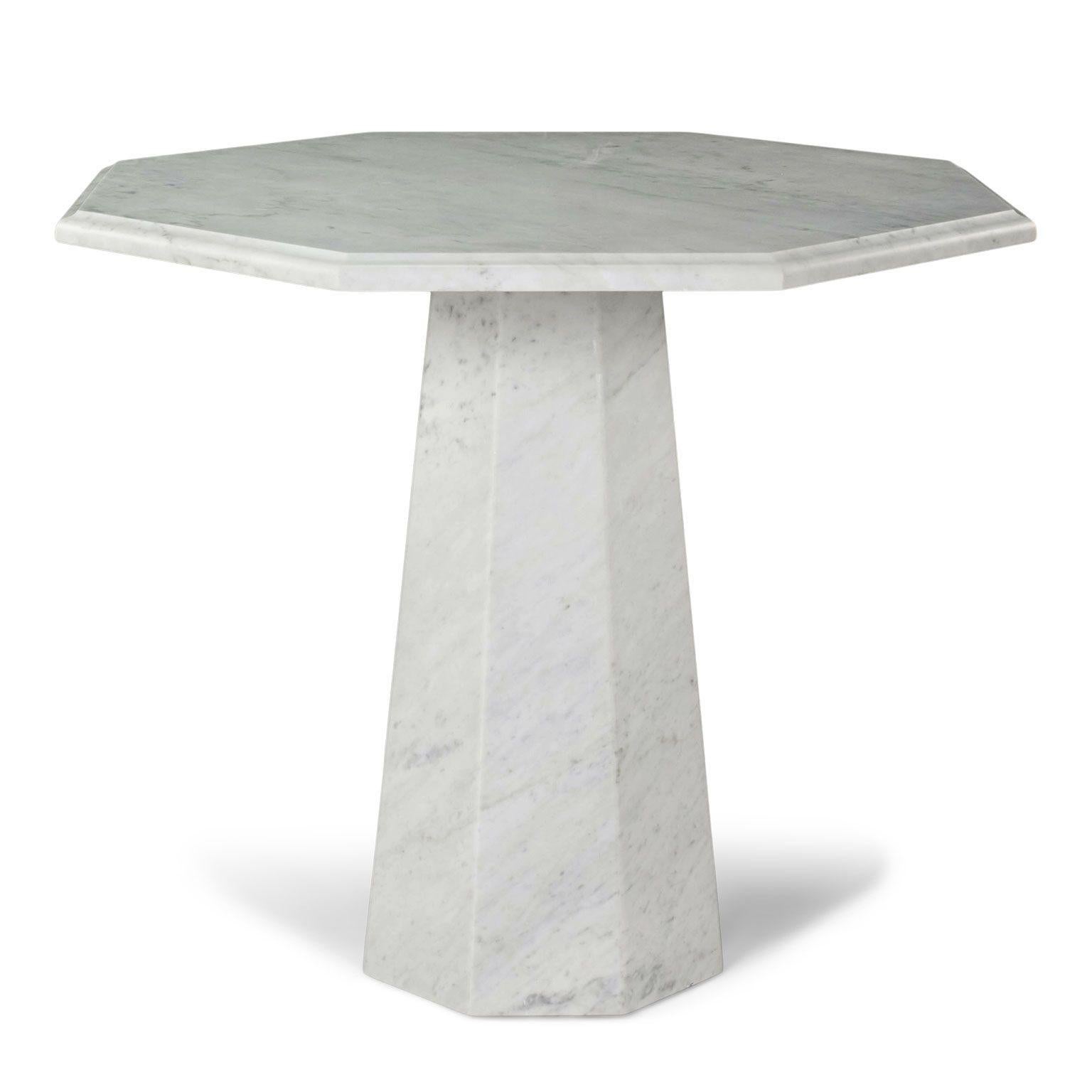 Octagonal Top Dining Table in Carrara Marble For Sale 2