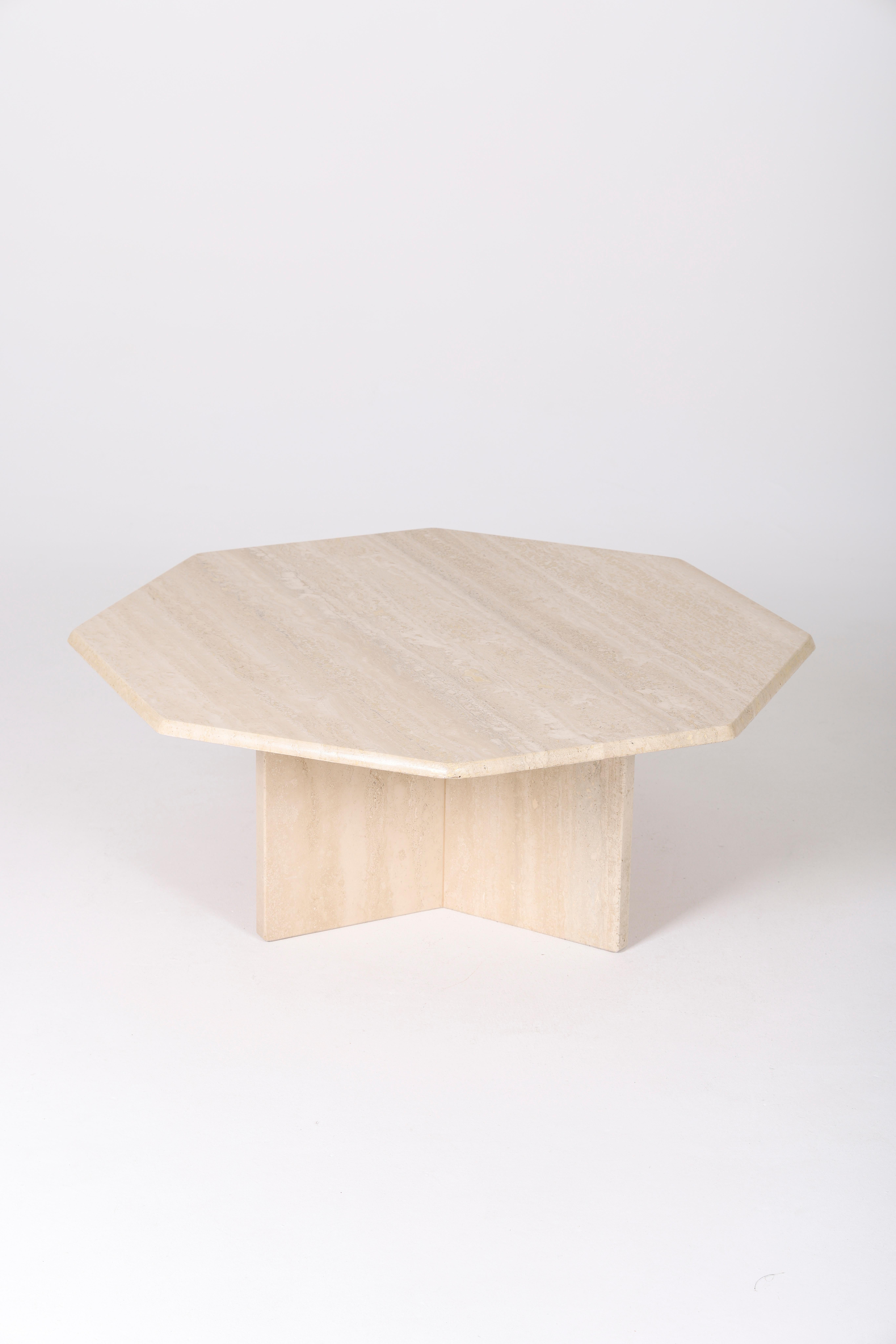 Octagonal Travertine Coffee Table, 1980s, Italy In Excellent Condition In PARIS, FR