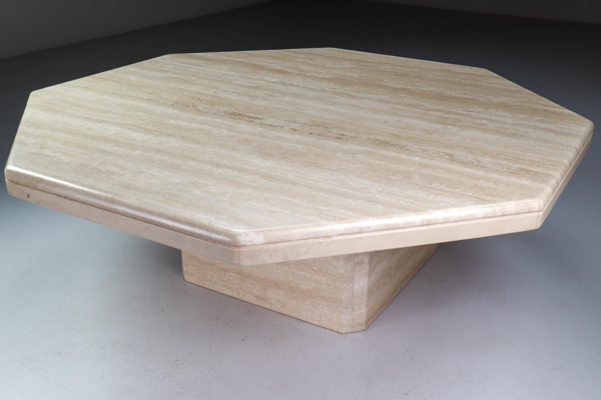 Octagonal Travertine Top Coffee Table, Italy, 1970 In Good Condition In Almelo, NL