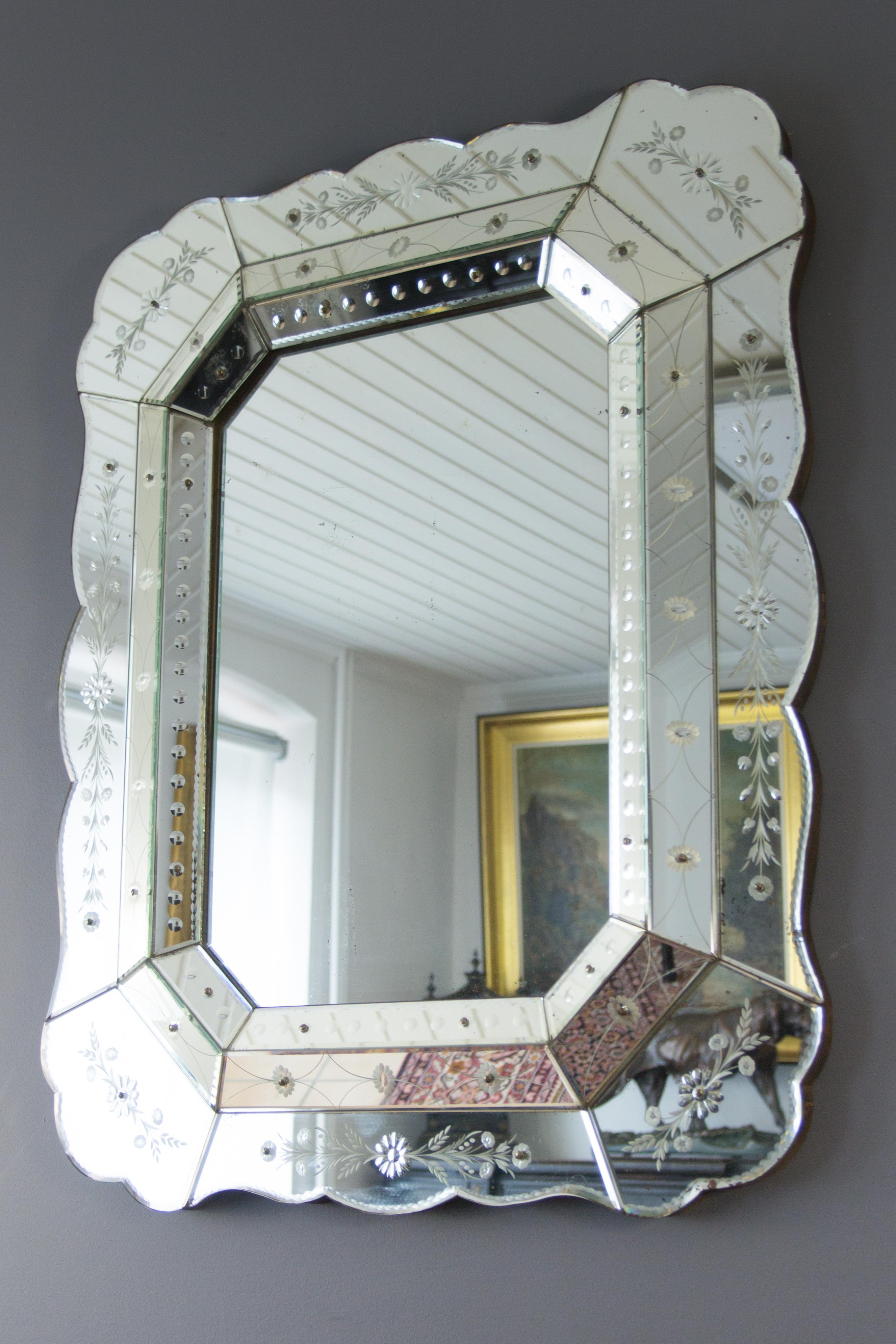 Octagonal Venetian Mirror with Etched Floral Decors, 1930s 4