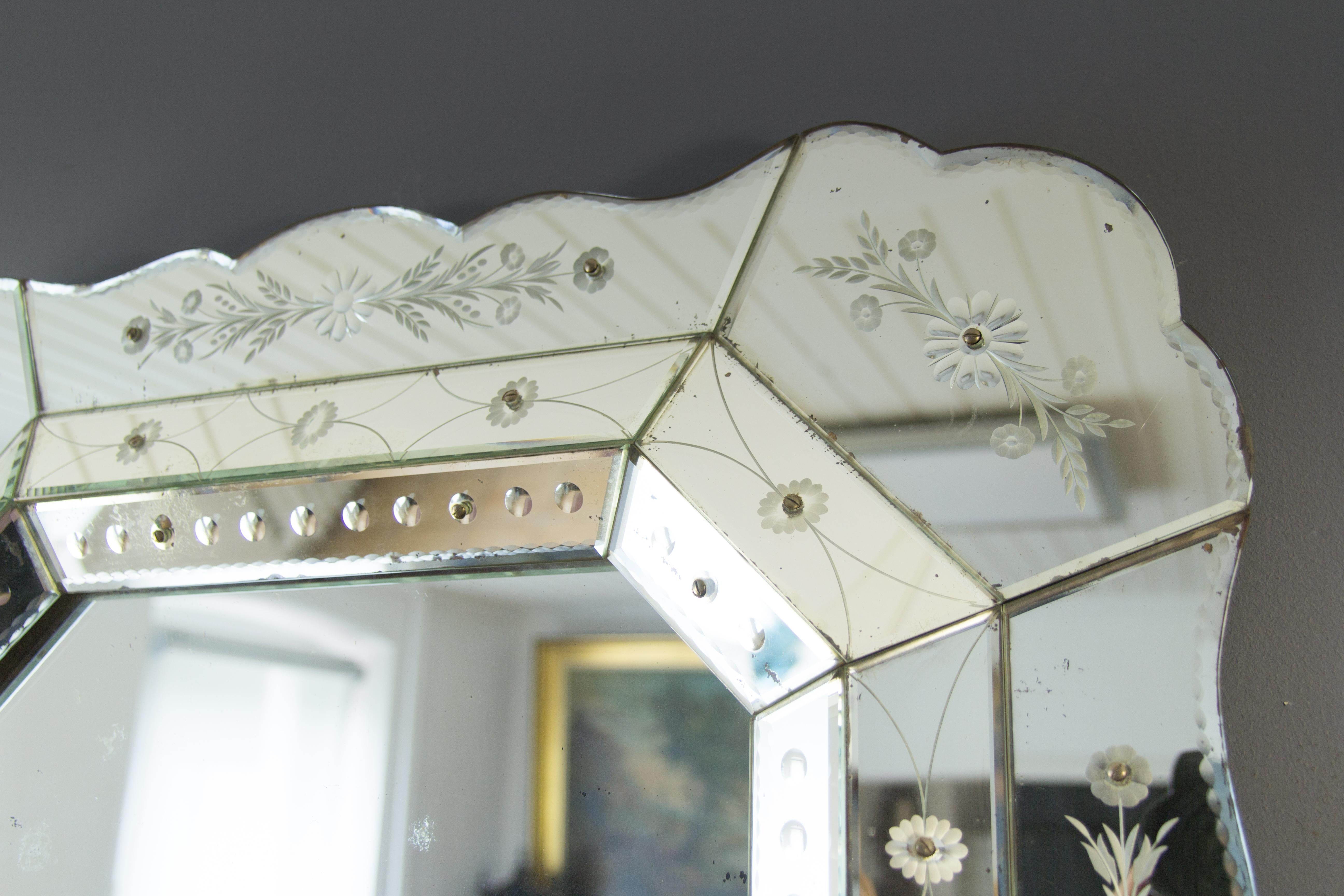 Octagonal Venetian Mirror with Etched Floral Decors, 1930s 11