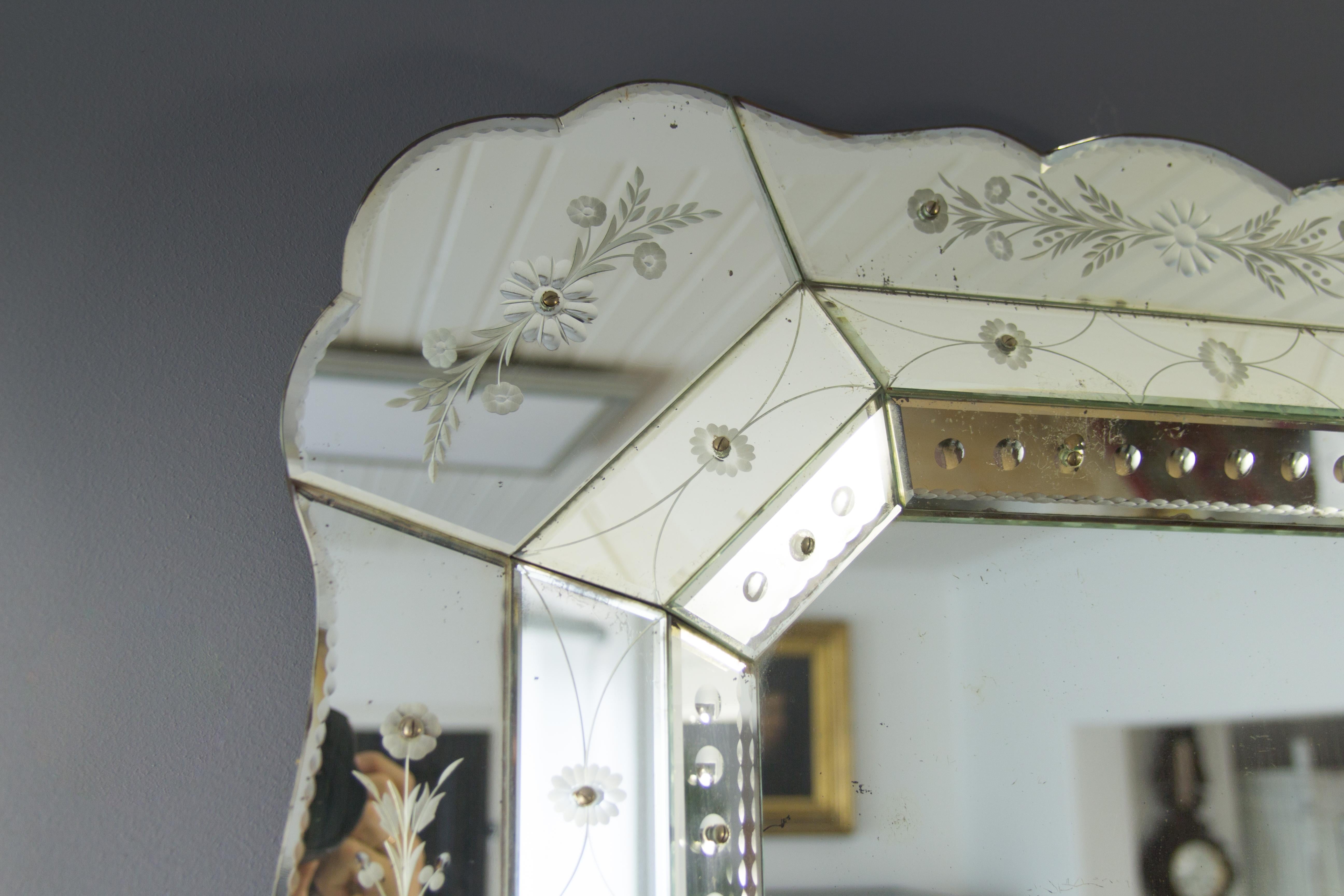 Octagonal Venetian Mirror with Etched Floral Decors, 1930s 12