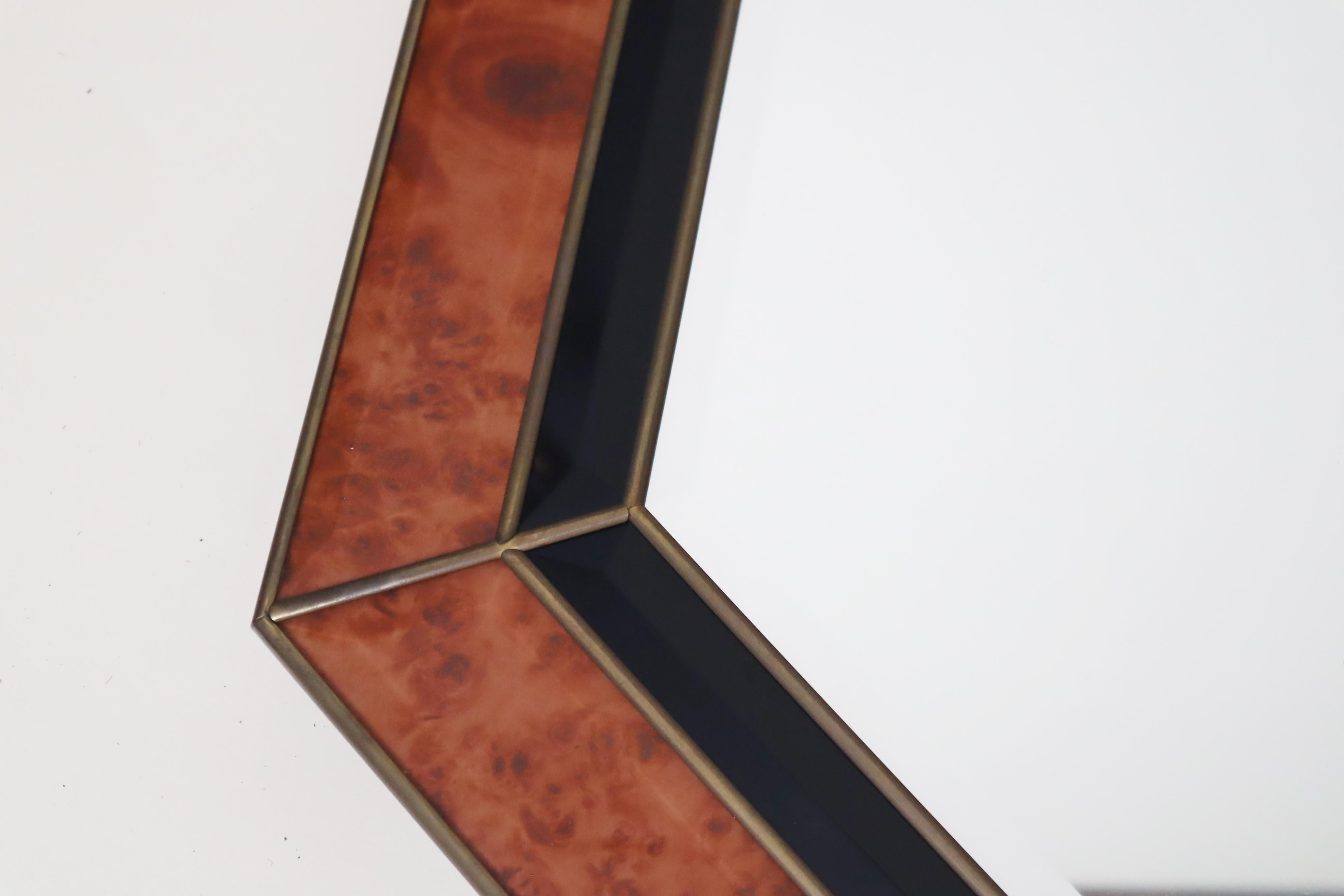 Fin du 20e siècle Octagonal Wall Mirror in Burl Wood Look in the Style of Jean Claude Mahey en vente
