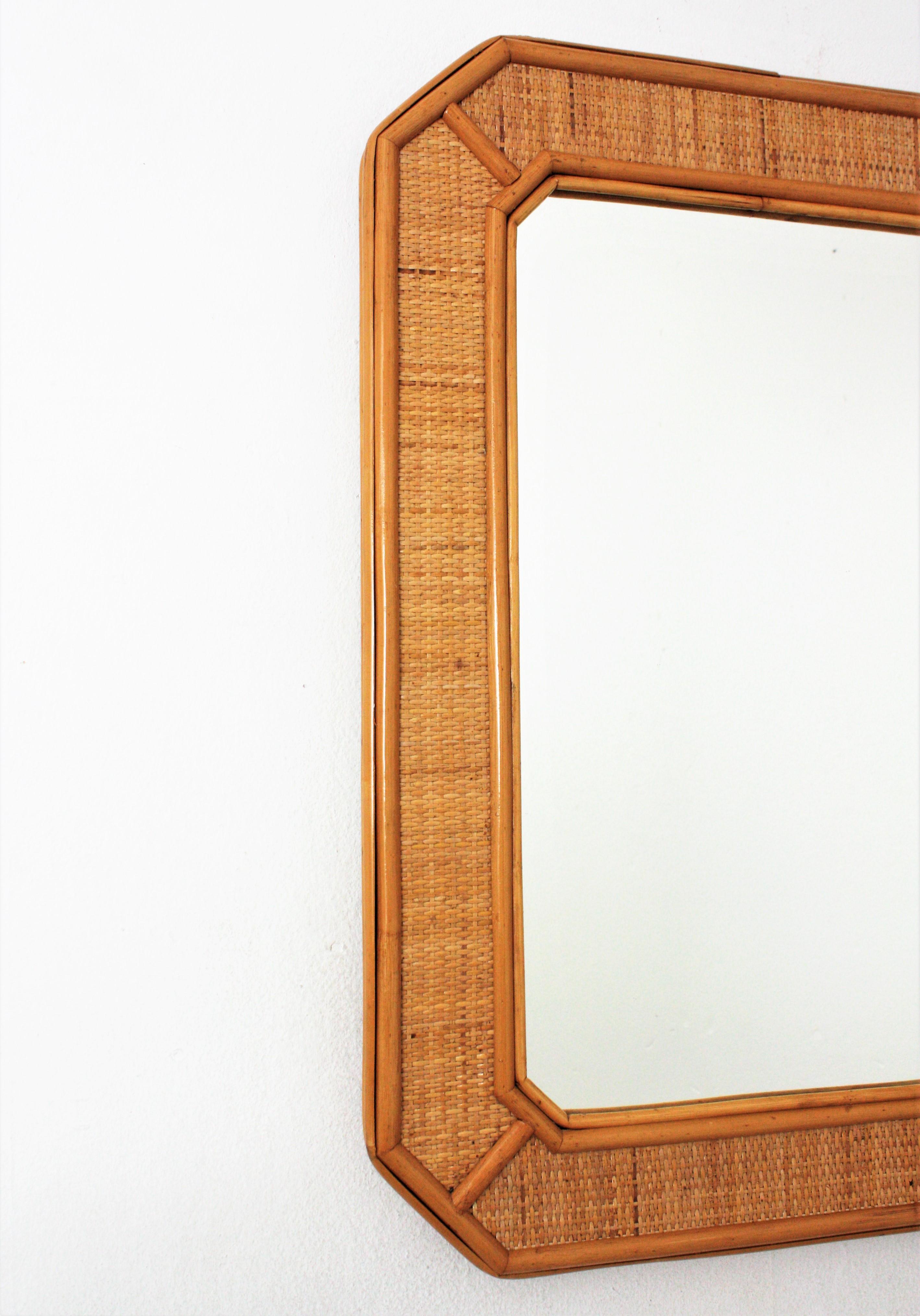 Mid-Century Modern Octagonal Wall Mirror in Rattan and Woven Wicker For Sale