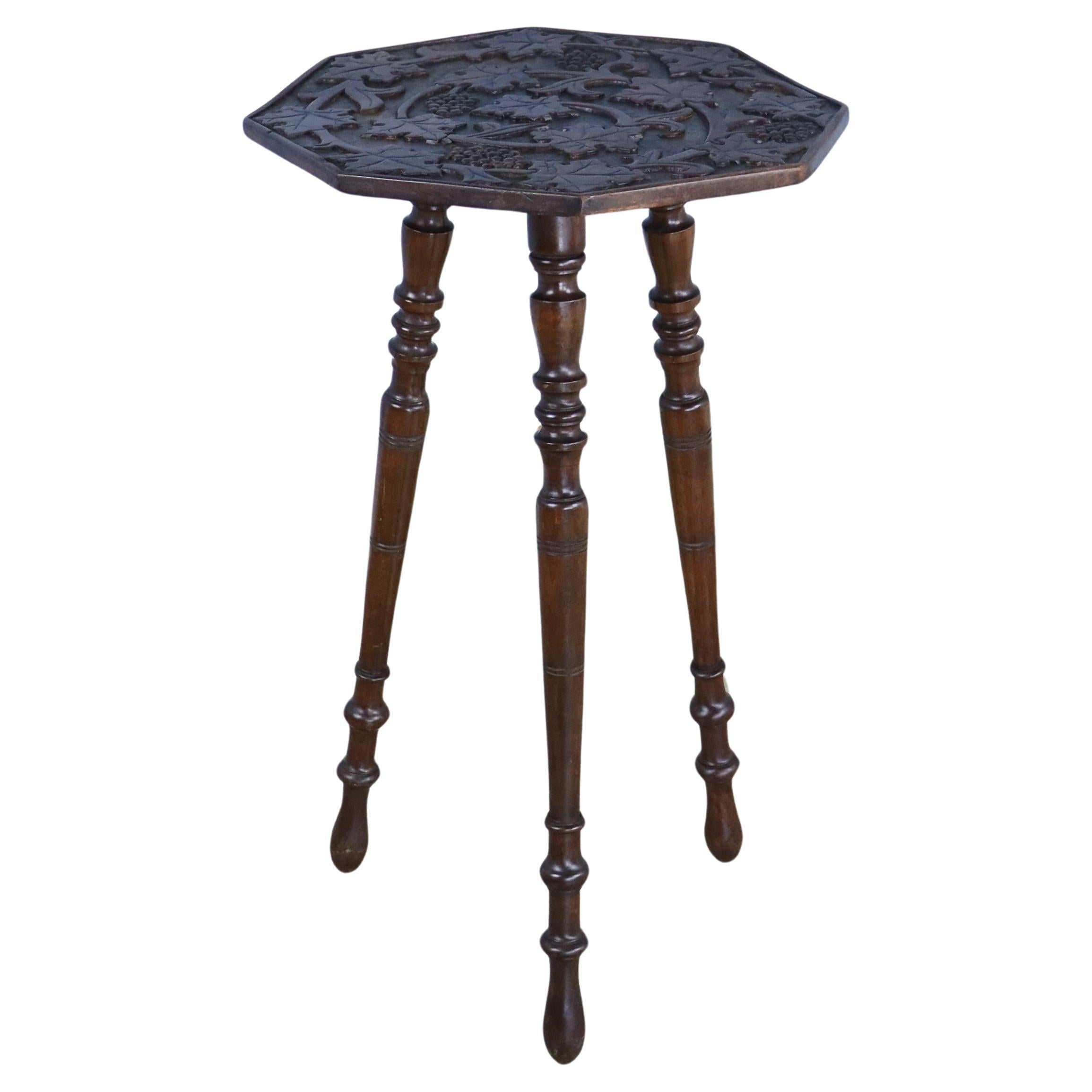 Table de criquet Arts & Crafts octogonale