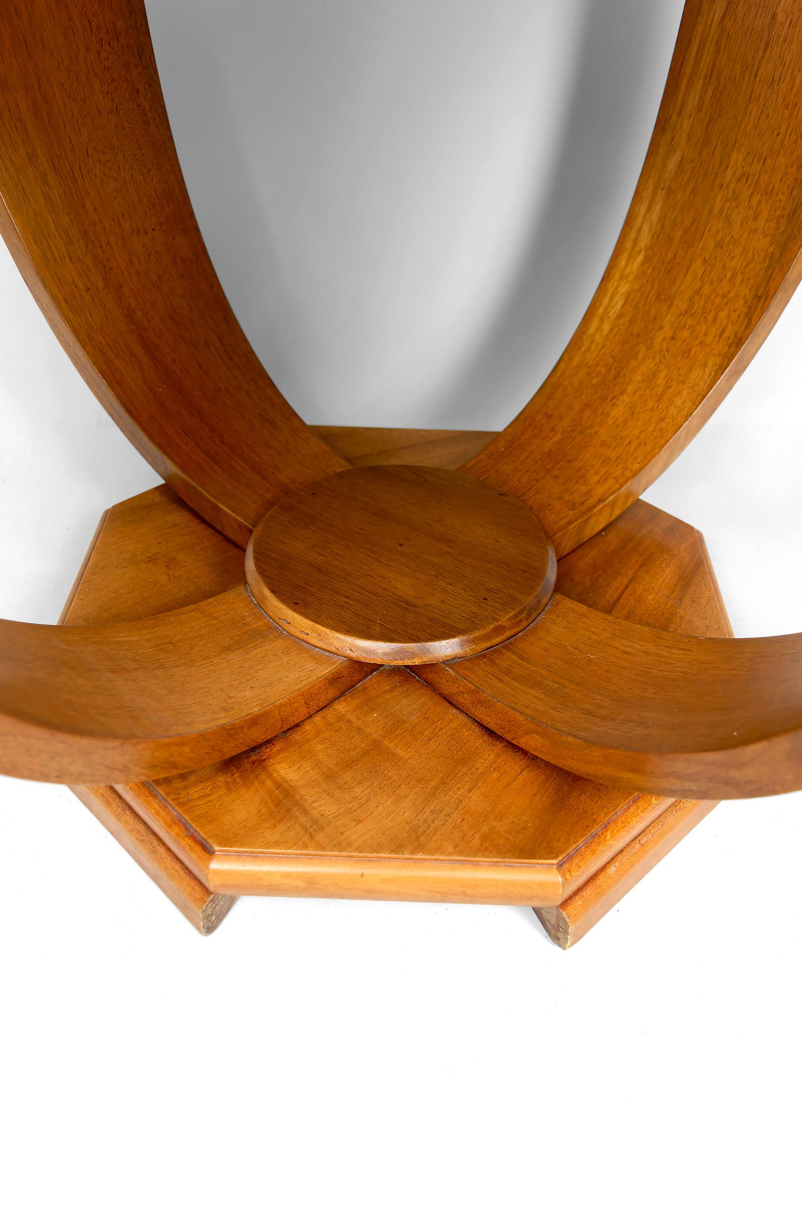 Tavolino ottagonale in noce / Gueridon - Art Deco modernista, Francia, CIRCA 1925 in vendita 3