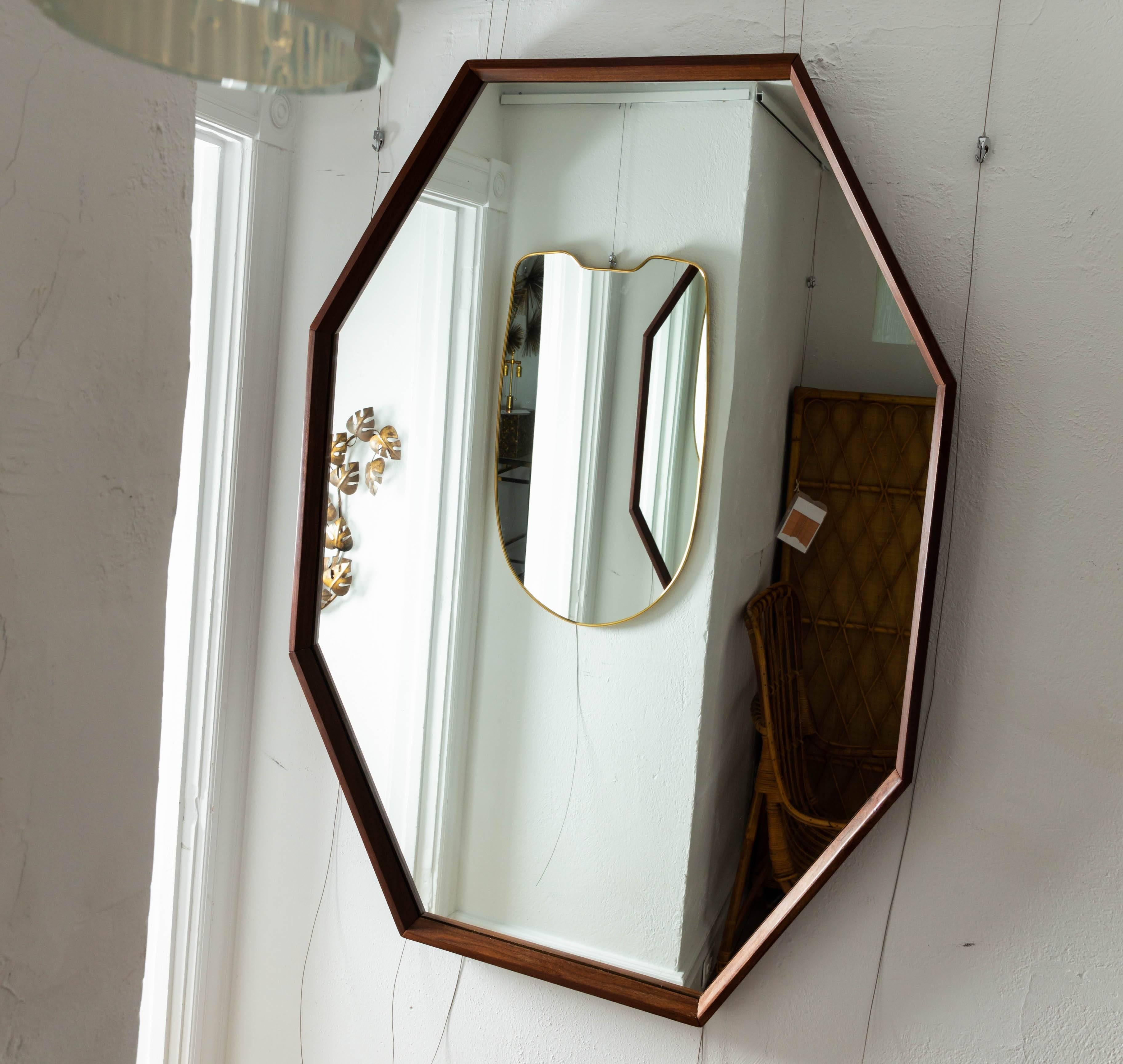 Octagonal Walnut Surround Mirror In Excellent Condition In Bridgehampton, NY