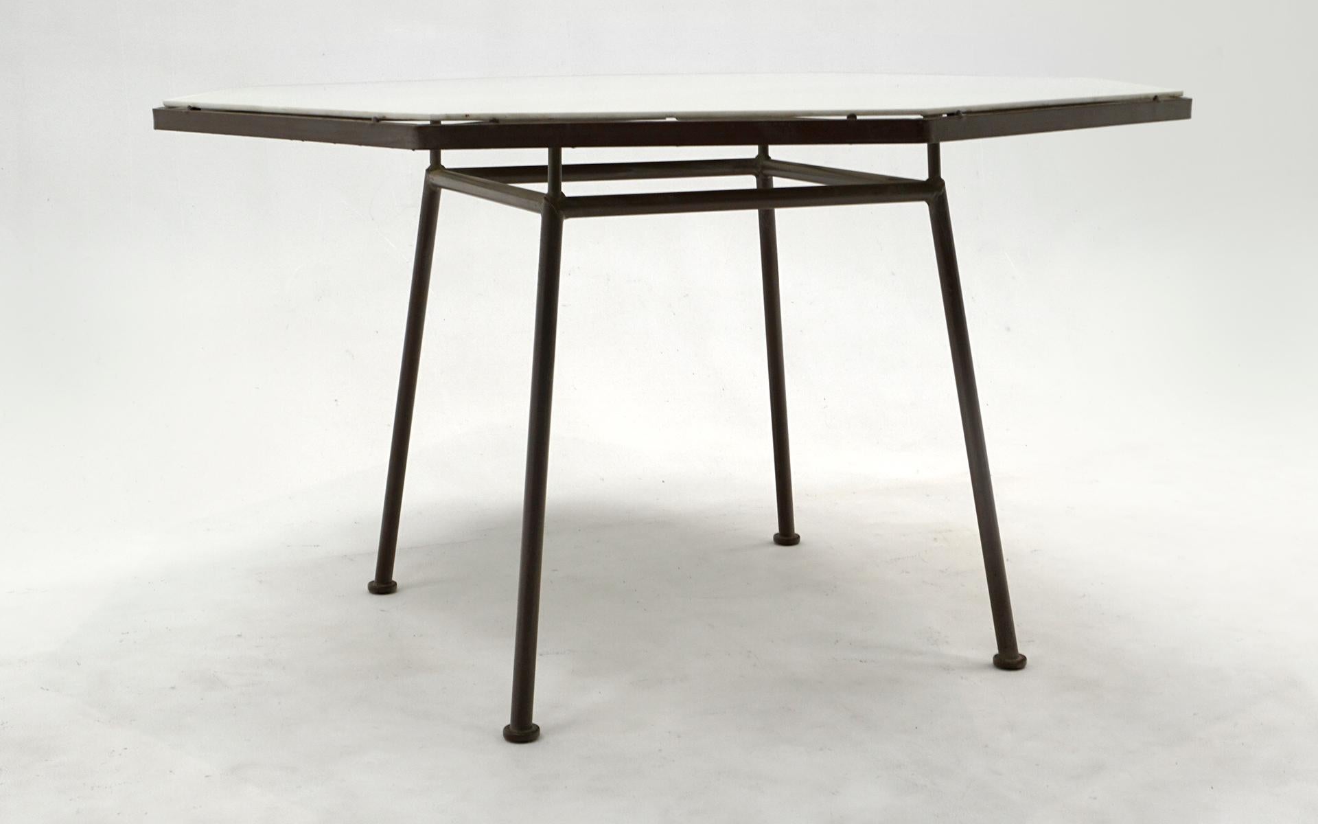 table octogonale exterieur