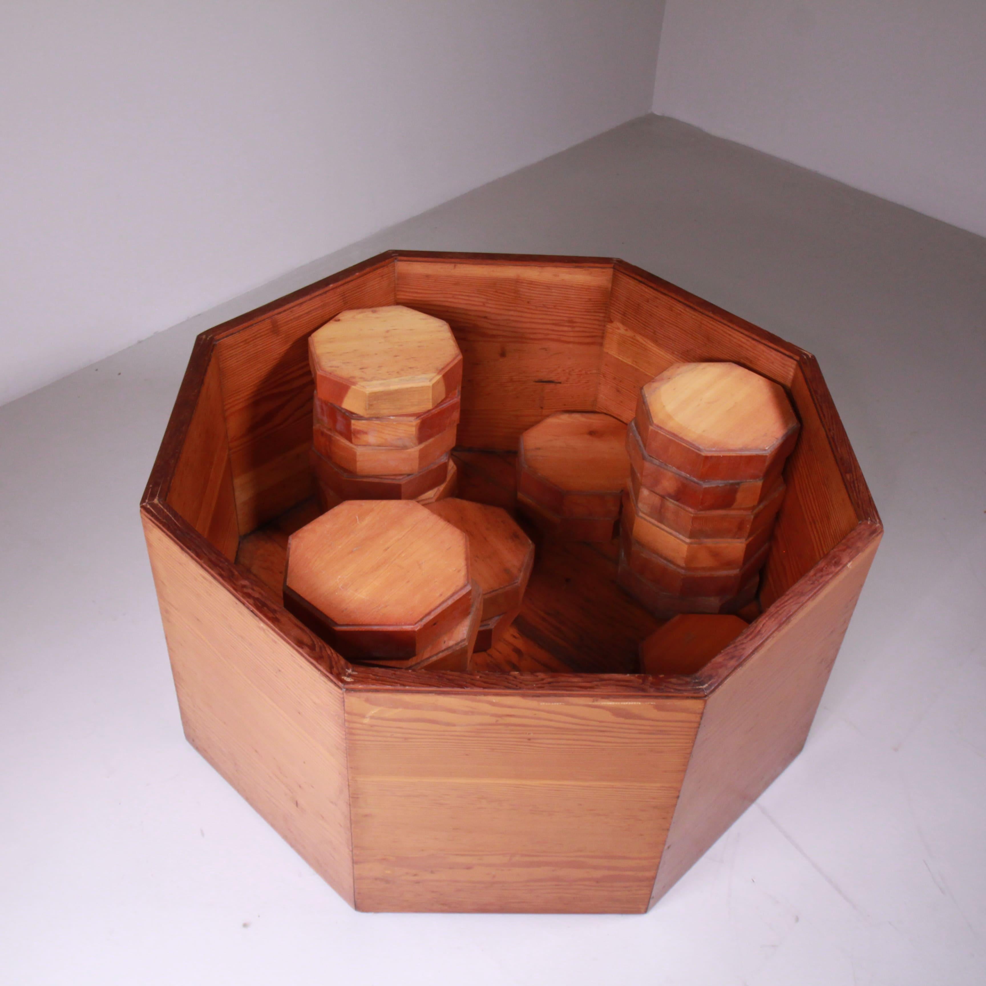 Bois Porte-plante octogonal en bois, 1960 en vente