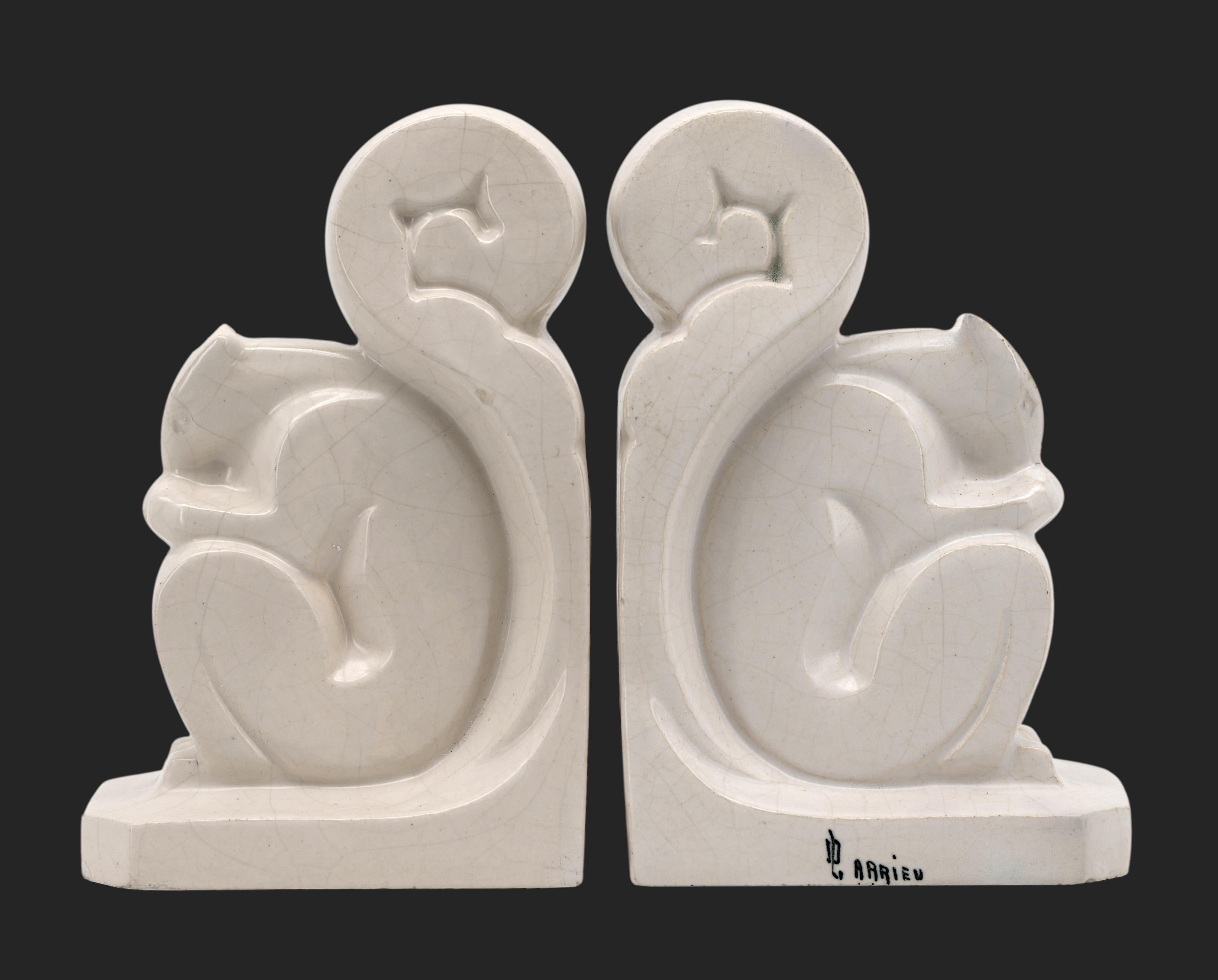 Octave LARRIEU Reggilibri scoiattolo Art Deco francese Coppia 1920 in vendita 1