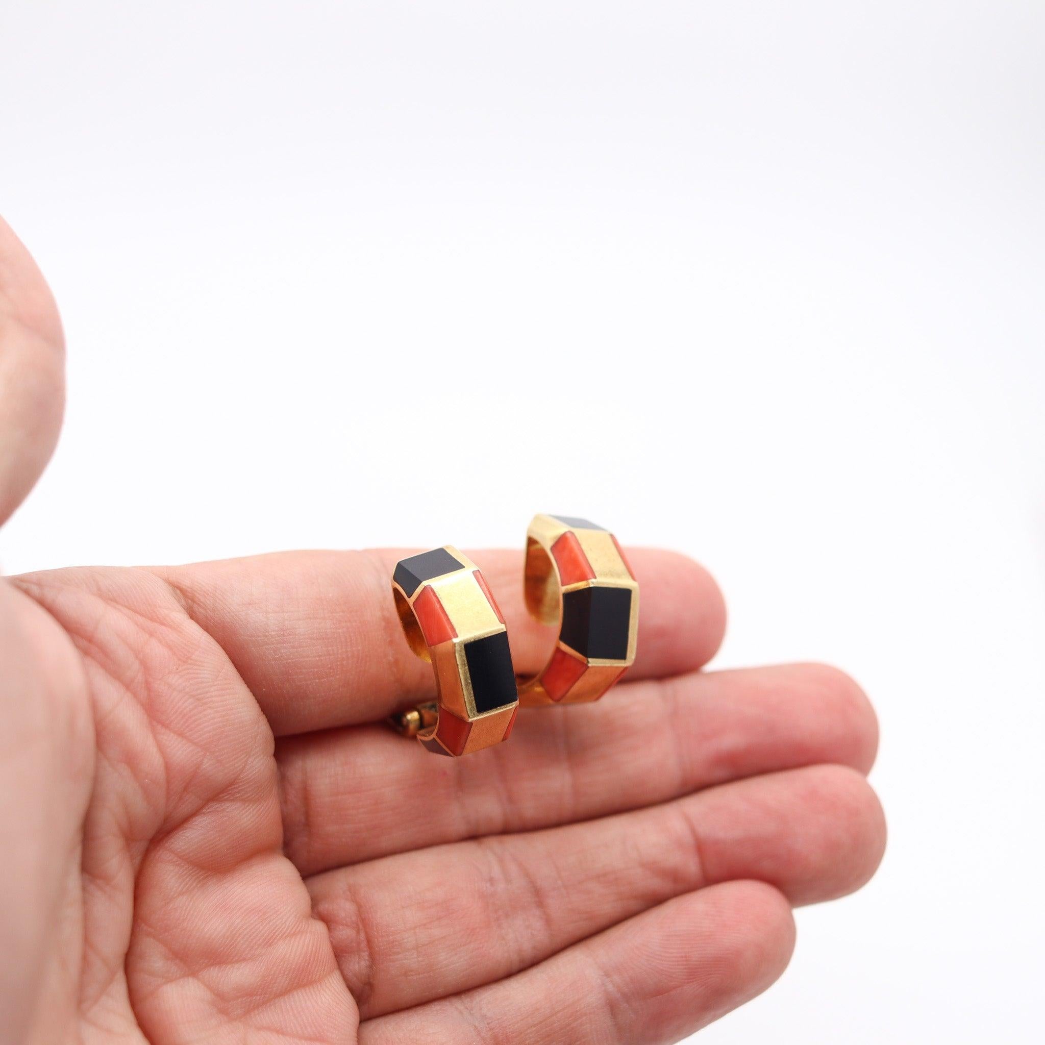 OCTAVIO SARDA Spanish Modernist Earrings-Ring Set In 18Kt Gold With Coral & Onyx For Sale 5