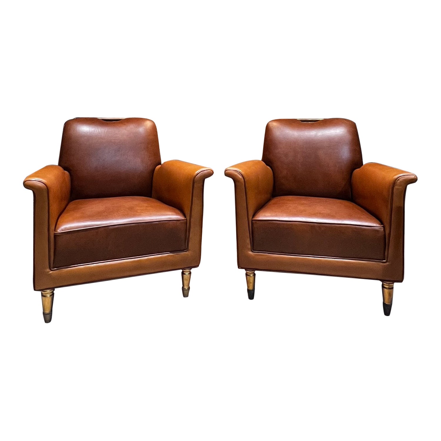 Années 1950 Octavio Vidales pour Muebles Johrvy Mexico, Mexique
Octavio Vidales Chaises iconiques en cuir et bois d'acajou
Conservant les labels d'aluminium d'origine du fabricant.
29,25 haut x 28 l x 27 p Siège 15 h Accoudoir 22
État original