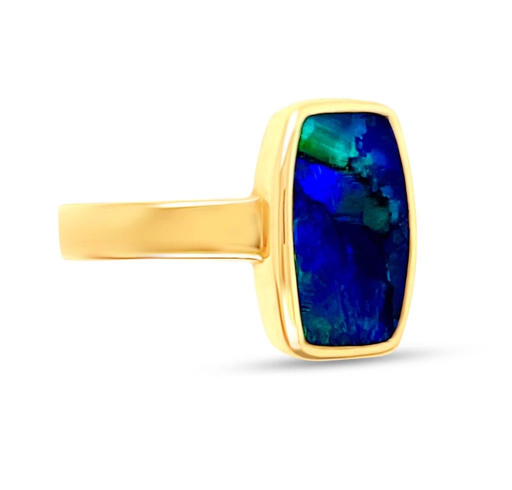 Contemporary Natural Untreated Australian 2.14ct Black Opal Ring in 18K Yellow Gold For Sale
