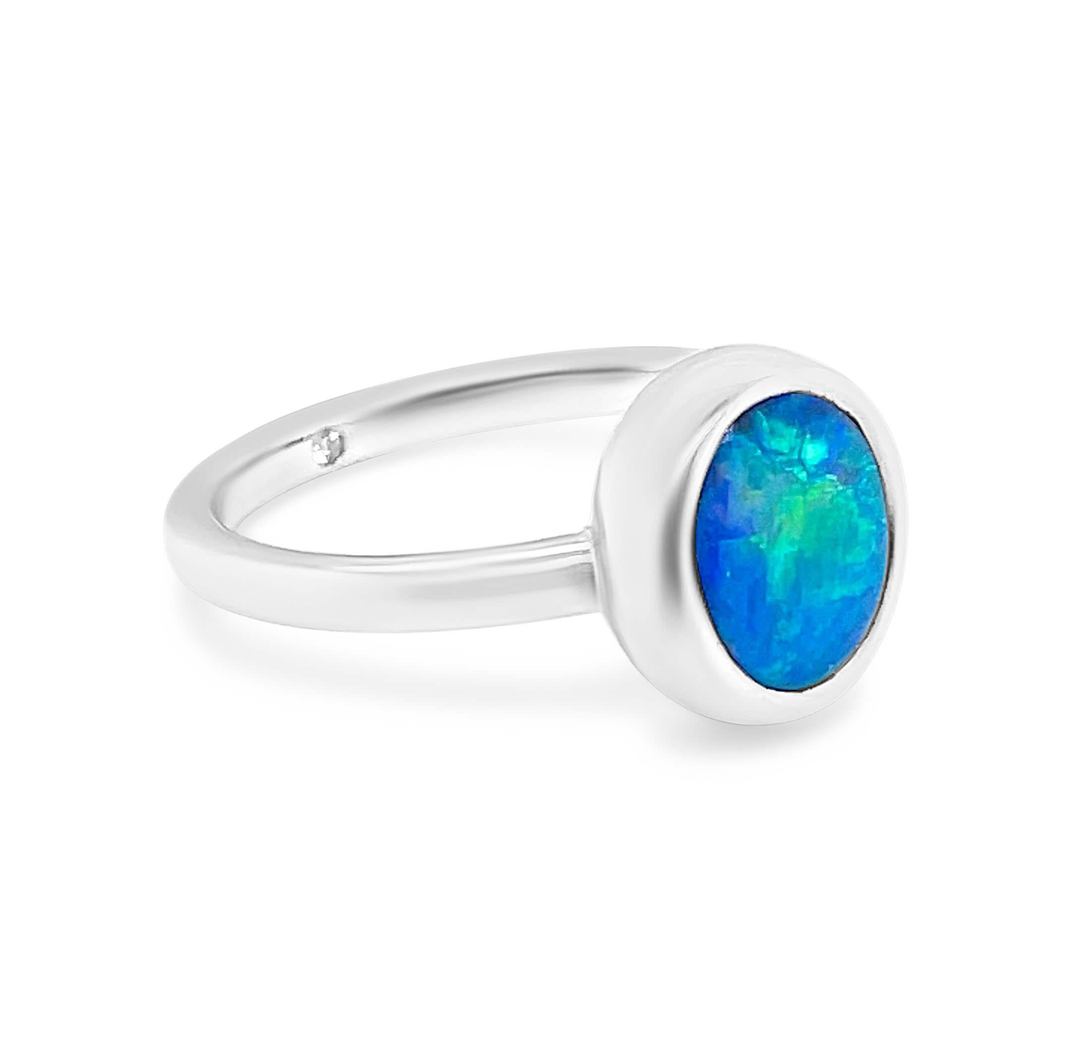 Natural Untreated Australian 2.33ct Black Opal Ring in 18K White Gold In New Condition In Sydney, AU