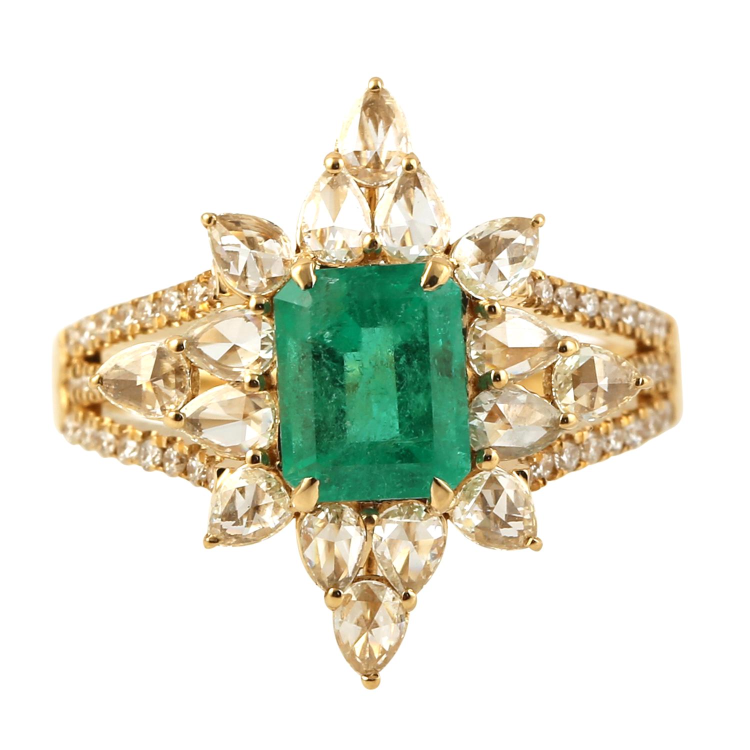 Women's Octogen Shaped Emerald Starburst Ring With Rose Cut Diamonds In 18k Yellow Gold For Sale
