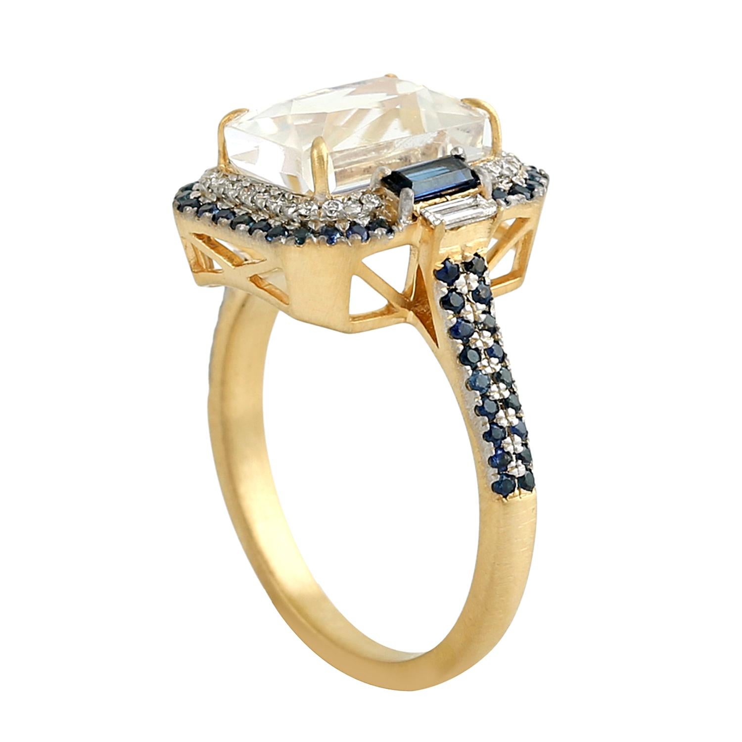 Octogen Shaped Moonstone Ring Accented With Blue sapphire & Diamonds In 14k Gold In condizioni Nuovo in vendita a New York, NY