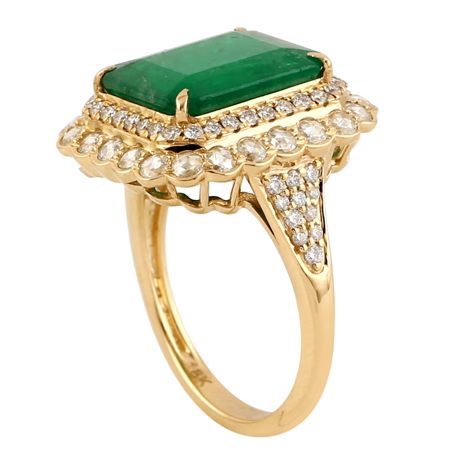 Octogen Shaped Zambian Emerald Cocktail Ring With Diamonds In New Condition For Sale In New York, NY