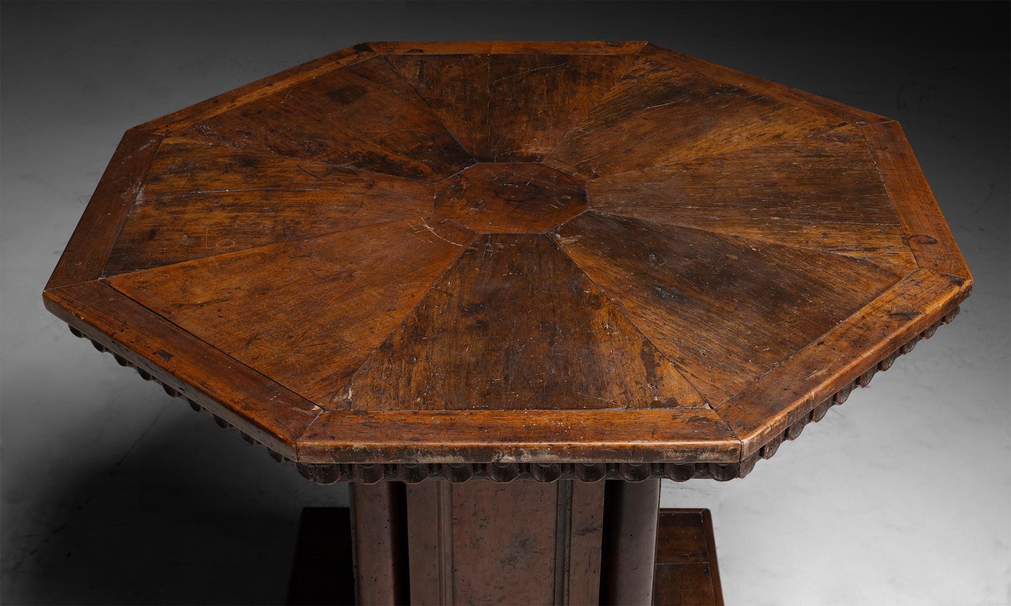 18th Century and Earlier Octogonal Centre Table, Italy circa 1680 For Sale