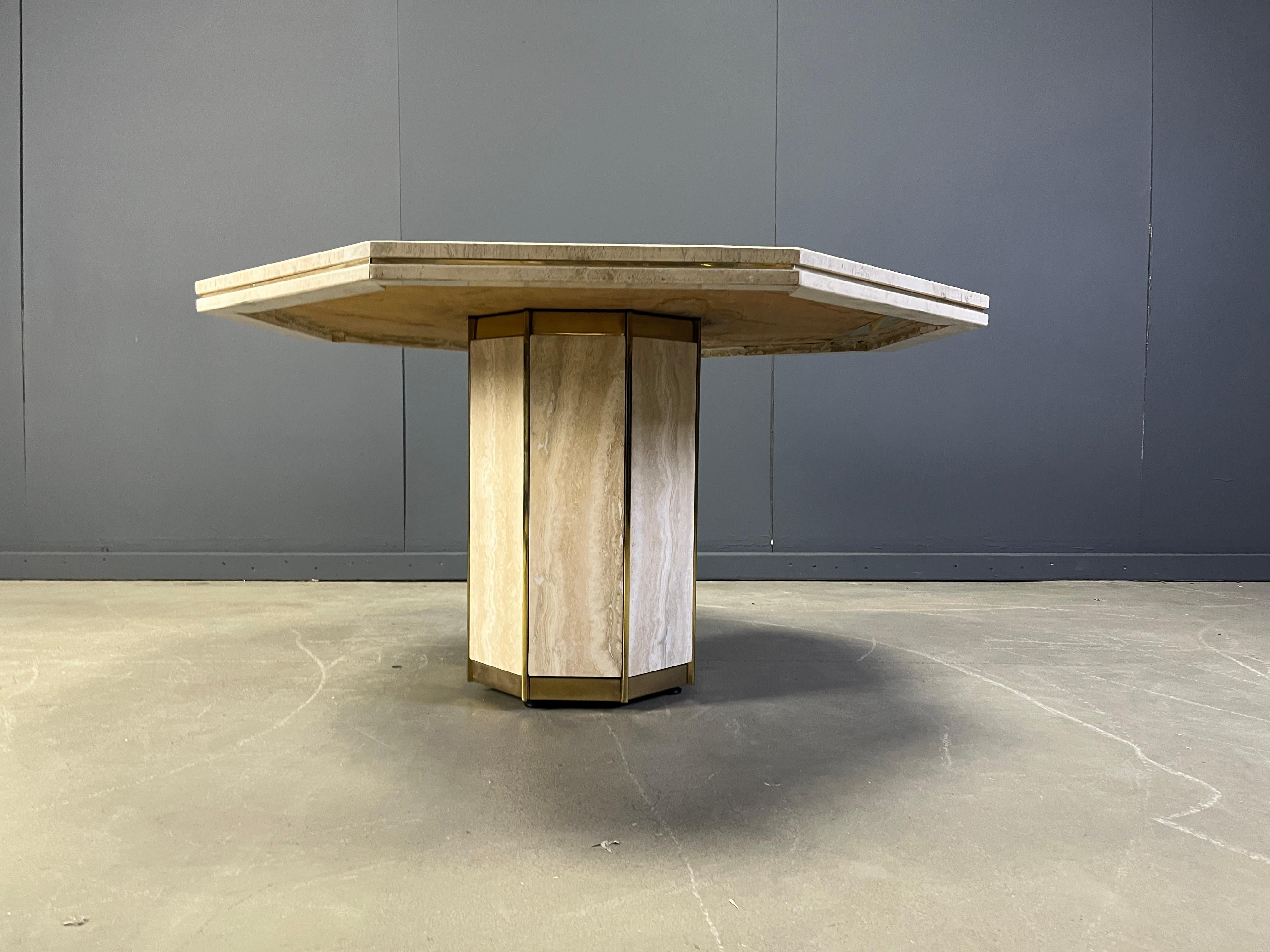 Octogonal Italian Travertine and Brass Dining Table, 1970s For Sale 5