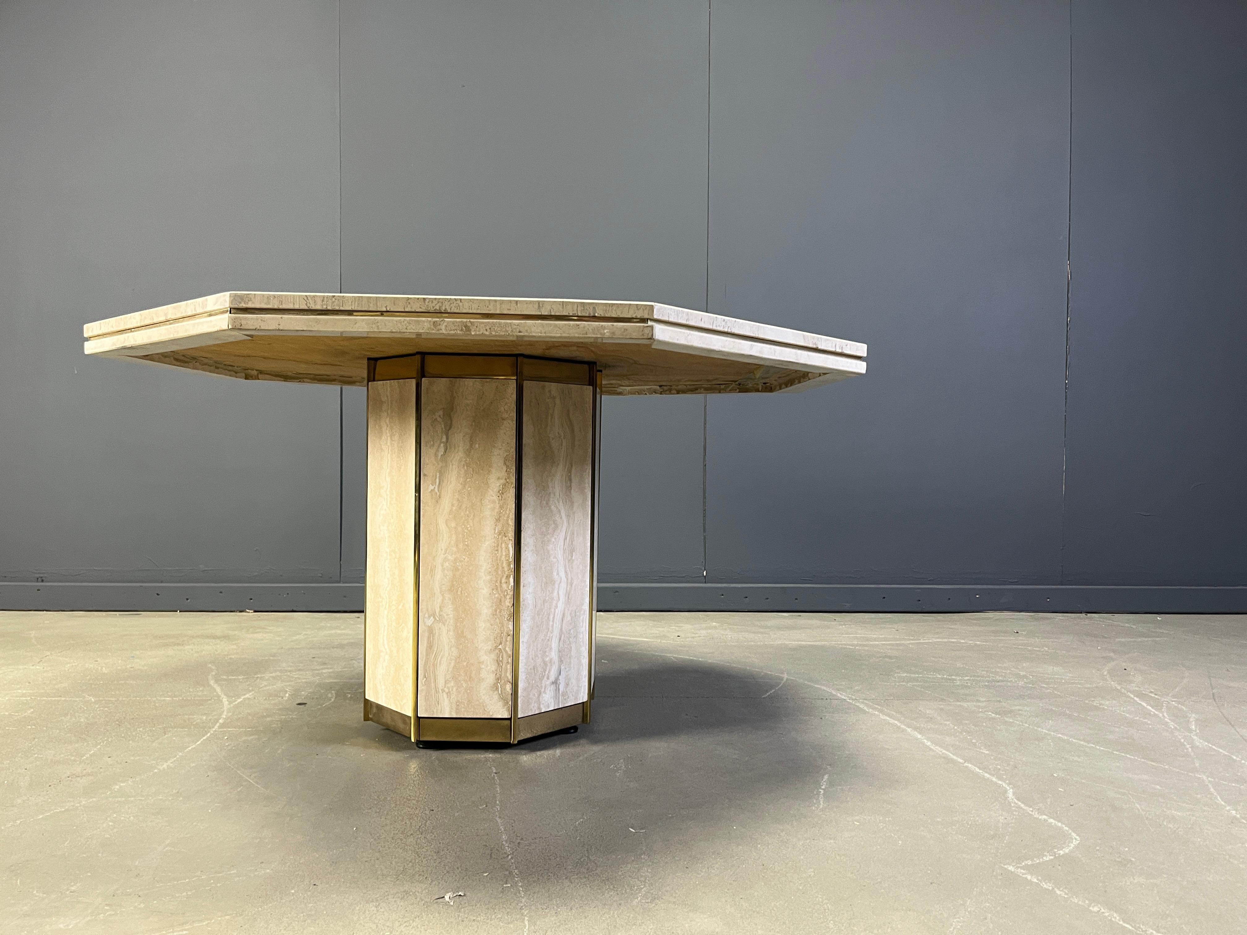 Octogonal Italian Travertine and Brass Dining Table, 1970s For Sale 4
