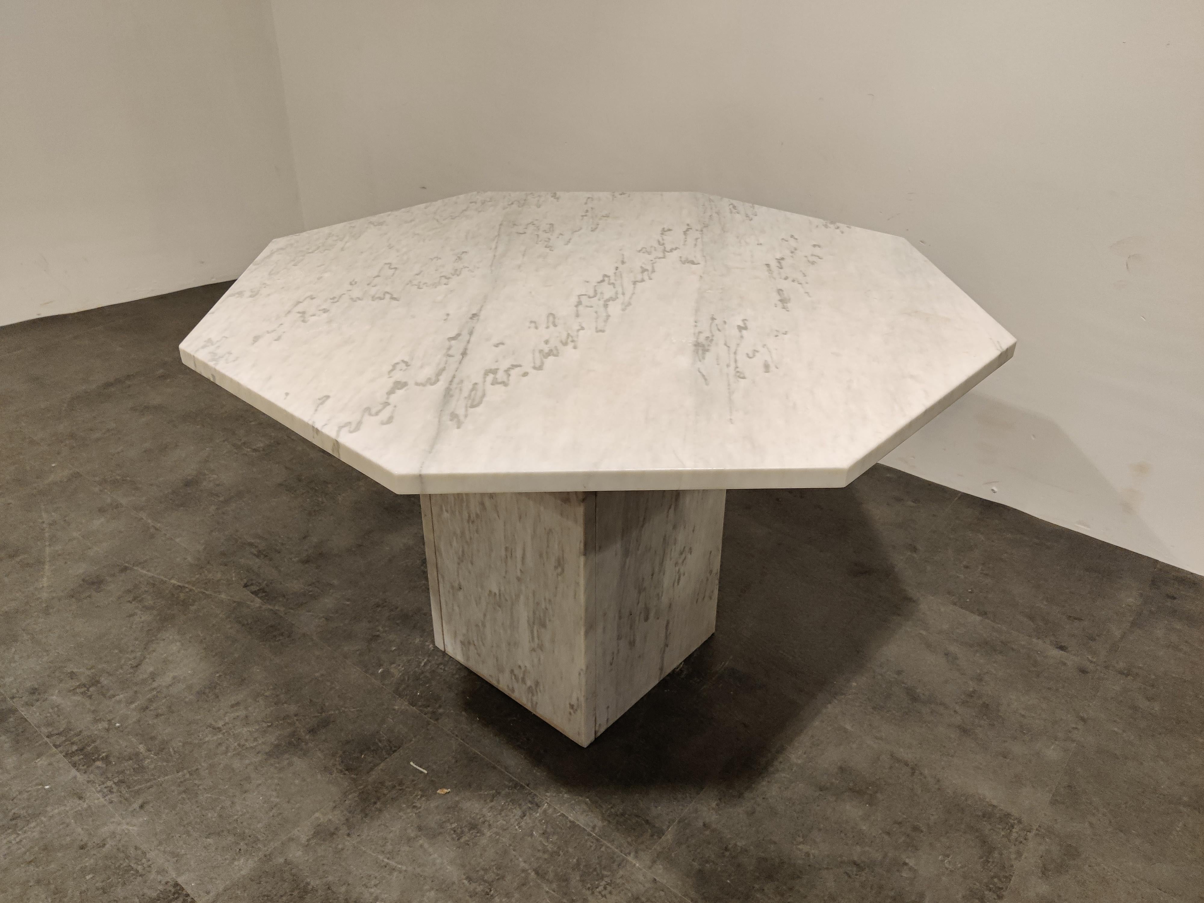 Octogonal Italian White Marble Dining Table, 1970s 3