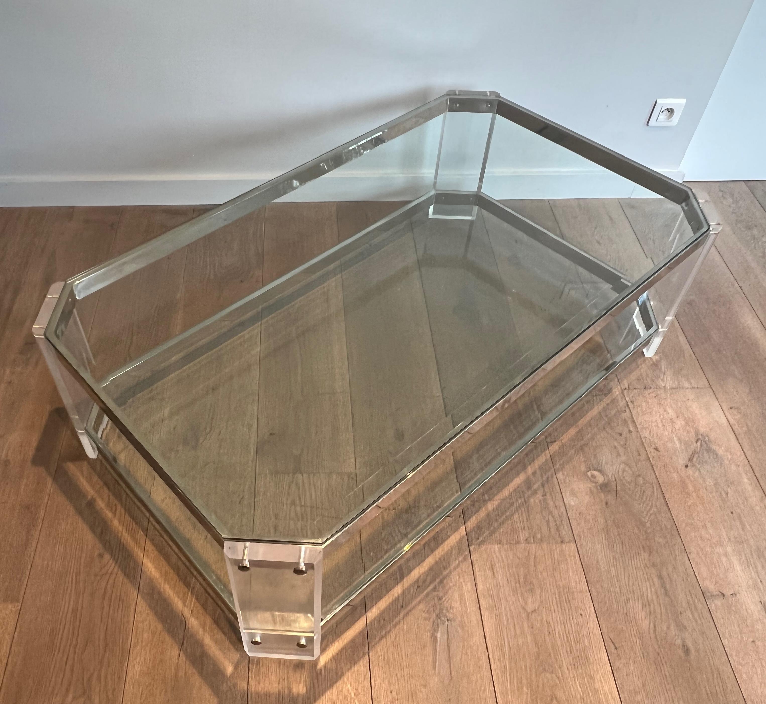 Mid-Century Modern Table basse octogonale en lucite et chrome de la Maison Jansen Circa 1970 en vente
