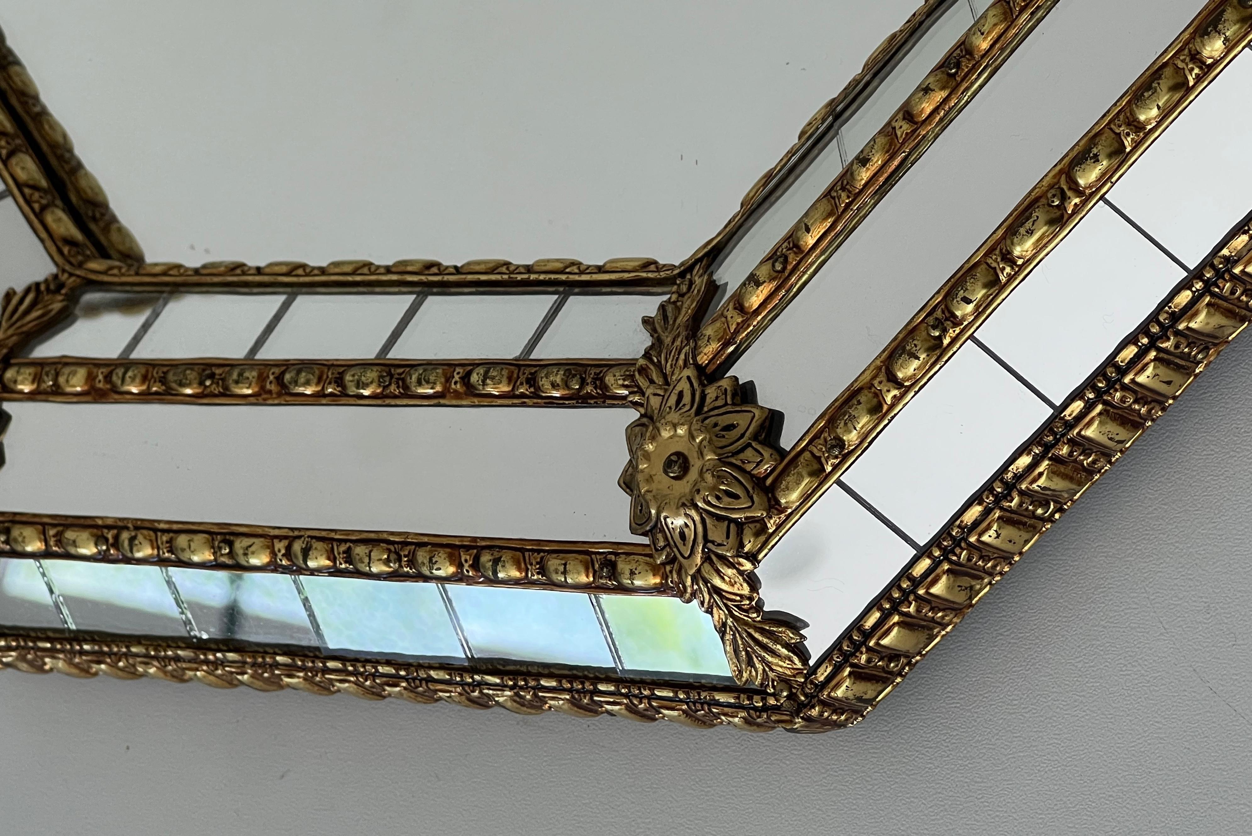 Octogonal Multi-Facets Mirror with Brass Garlands For Sale 6