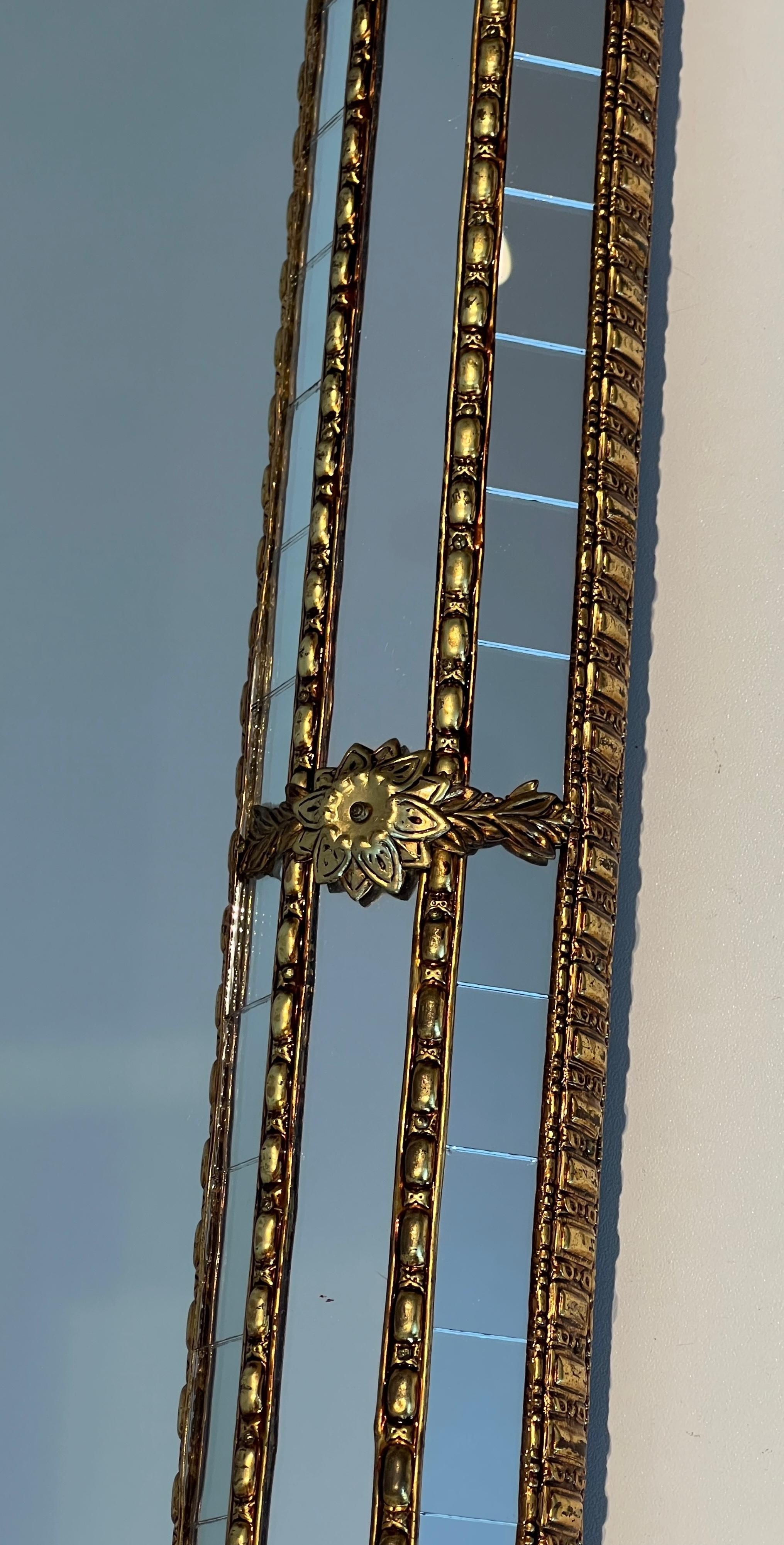 Octogonal Multi-Facets Mirror with Brass Garlands For Sale 1
