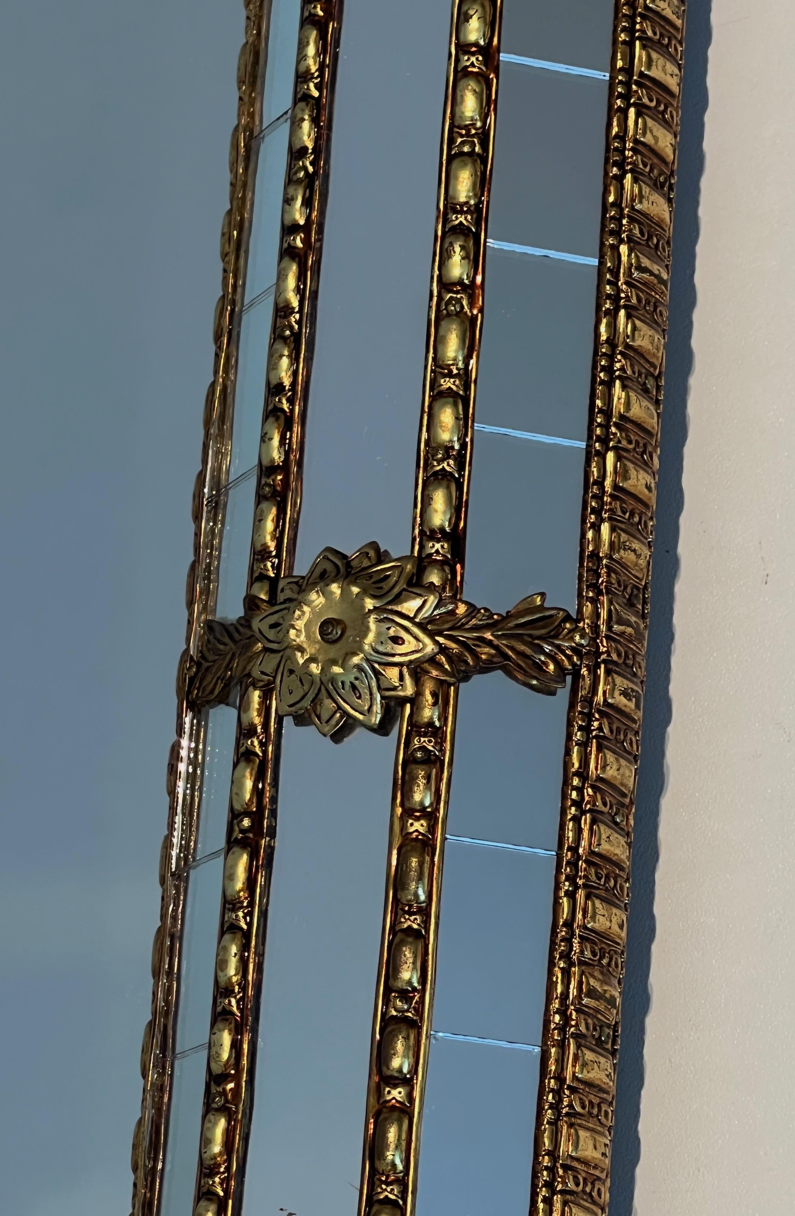 Octogonal Multi-Facets Mirror with Brass Garlands For Sale 2